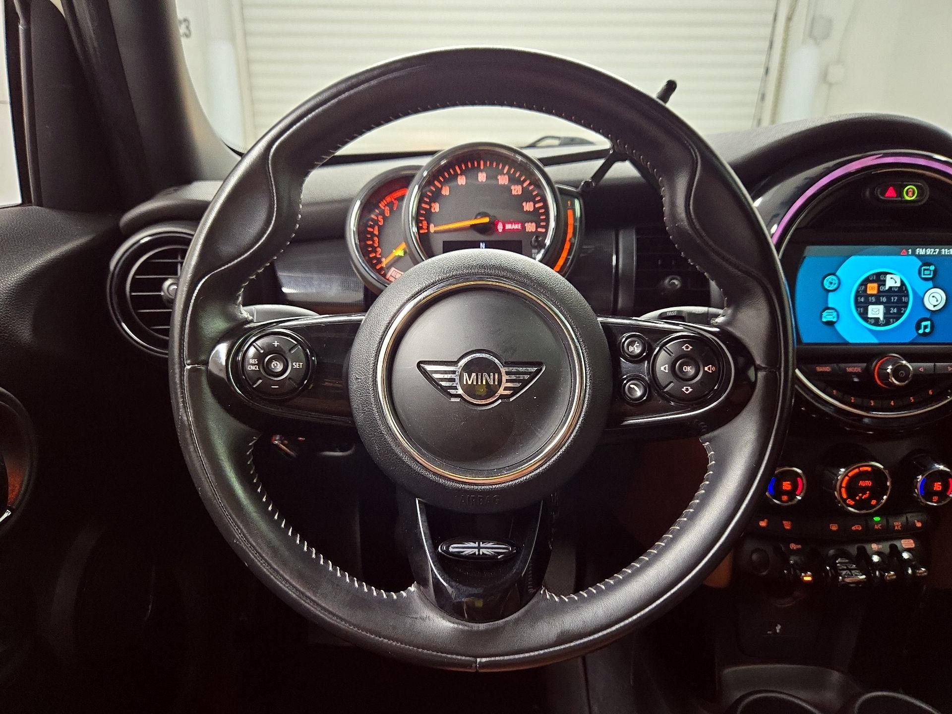 Thumbnail: 2019 MINI Cooper Hardtop - 10