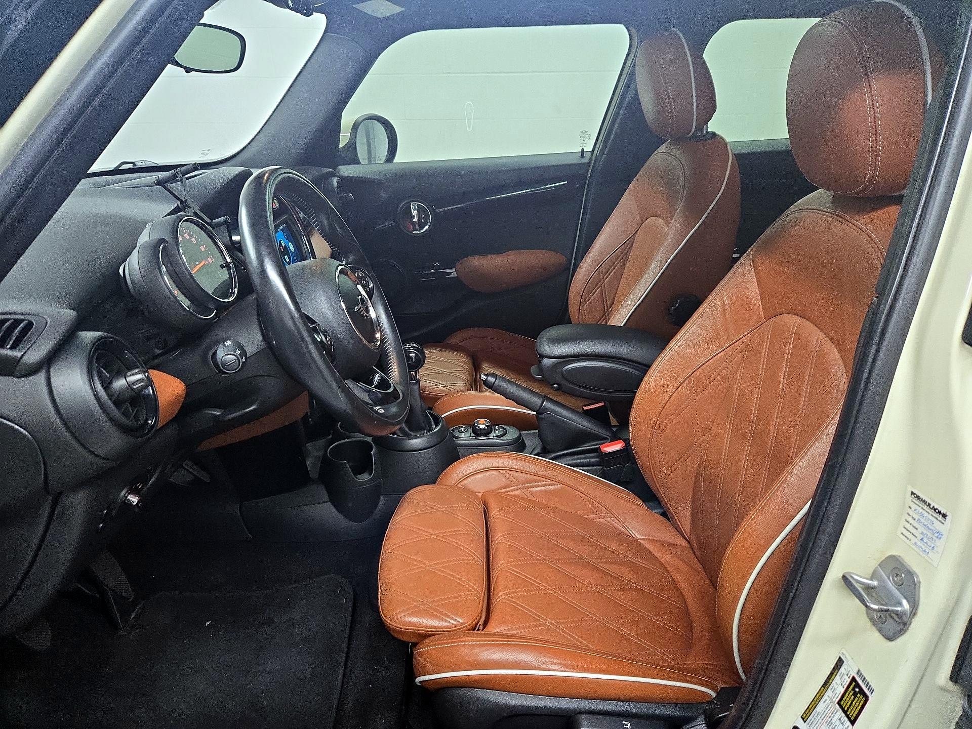 Thumbnail: 2019 MINI Cooper Hardtop - 11
