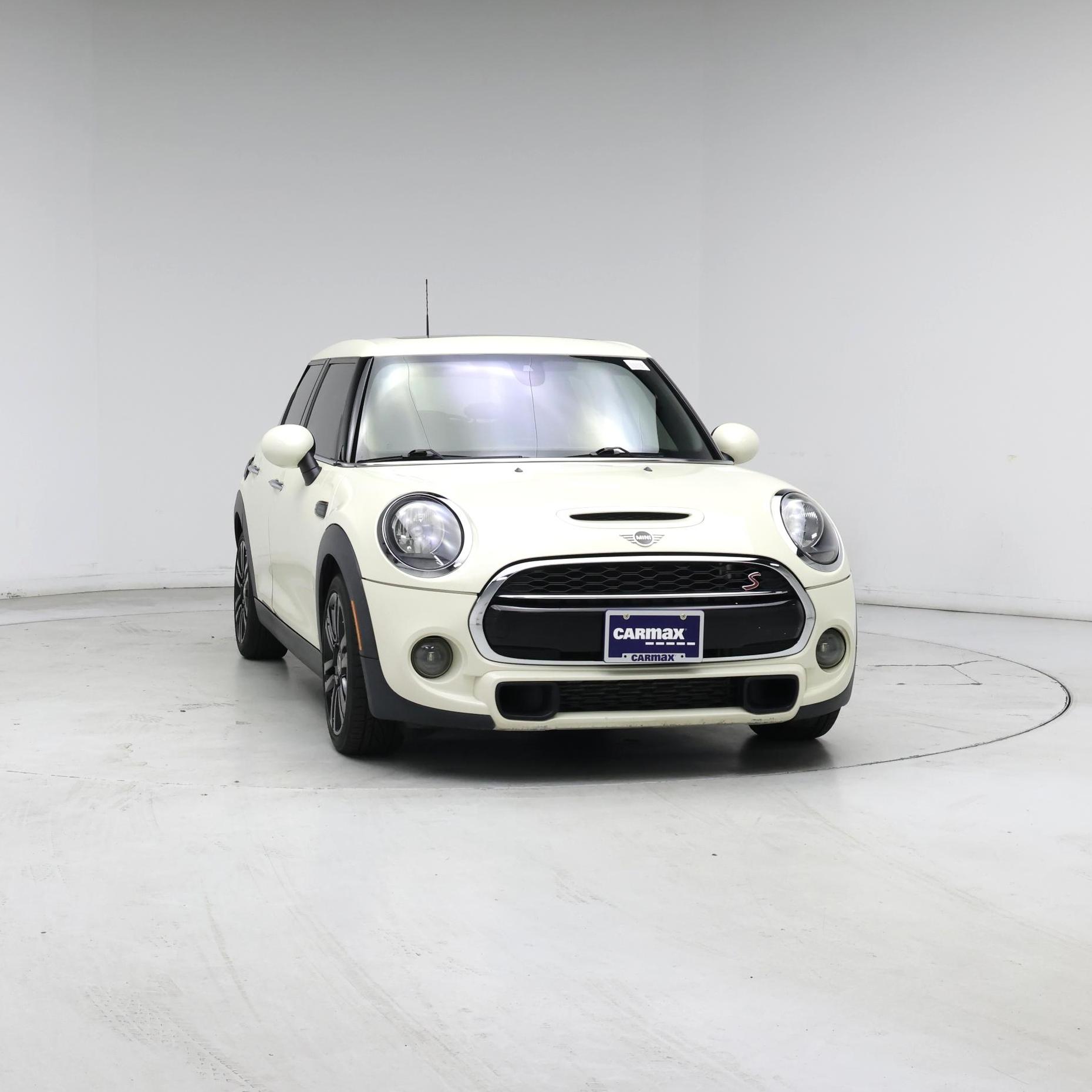 Thumbnail: 2019 MINI Cooper Hardtop - 5