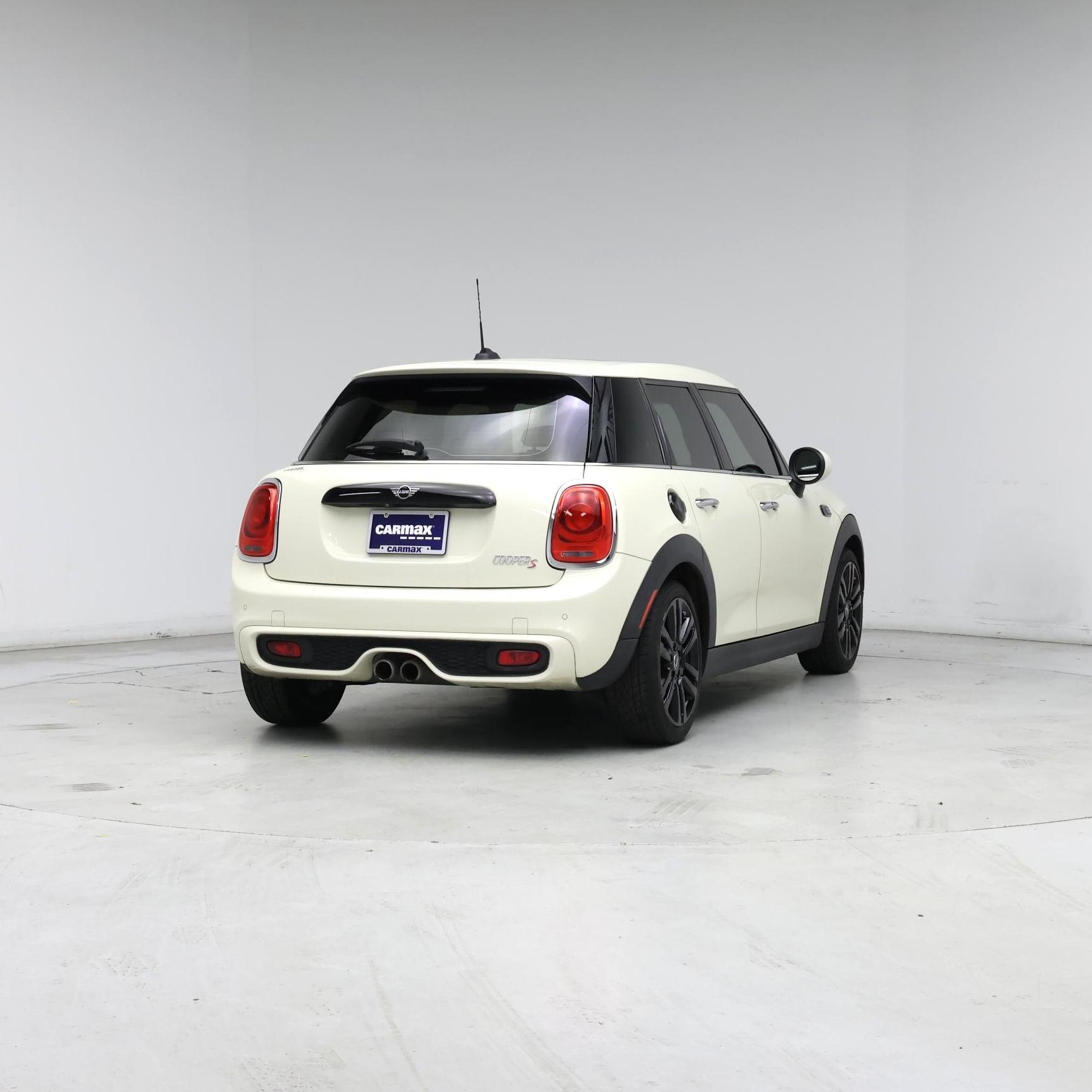 Thumbnail: 2019 MINI Cooper Hardtop - 8