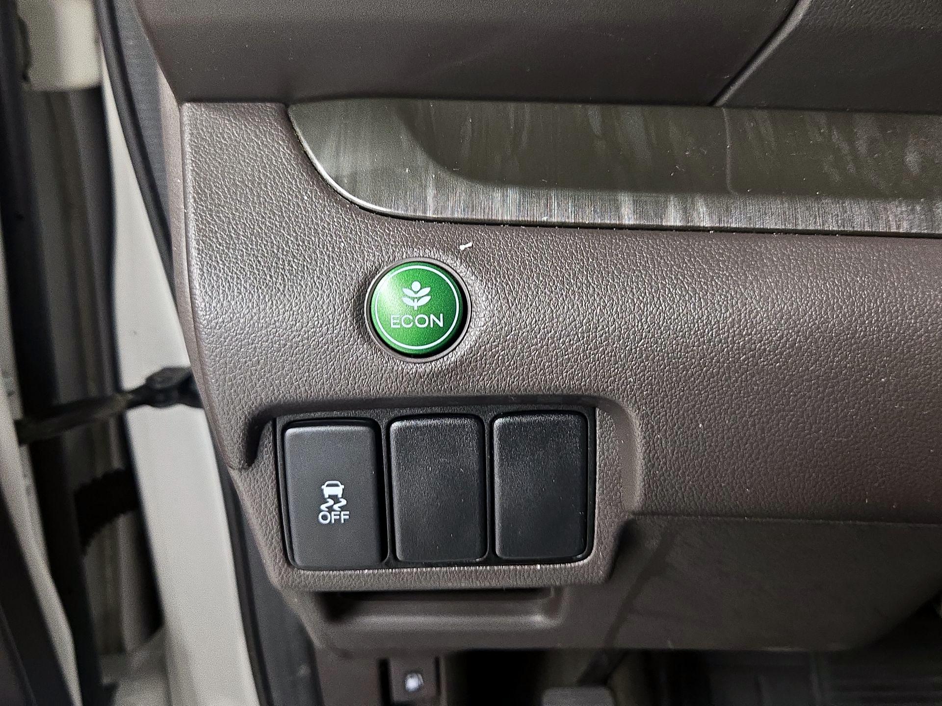 Thumbnail: 2013 Honda CR-V - 13