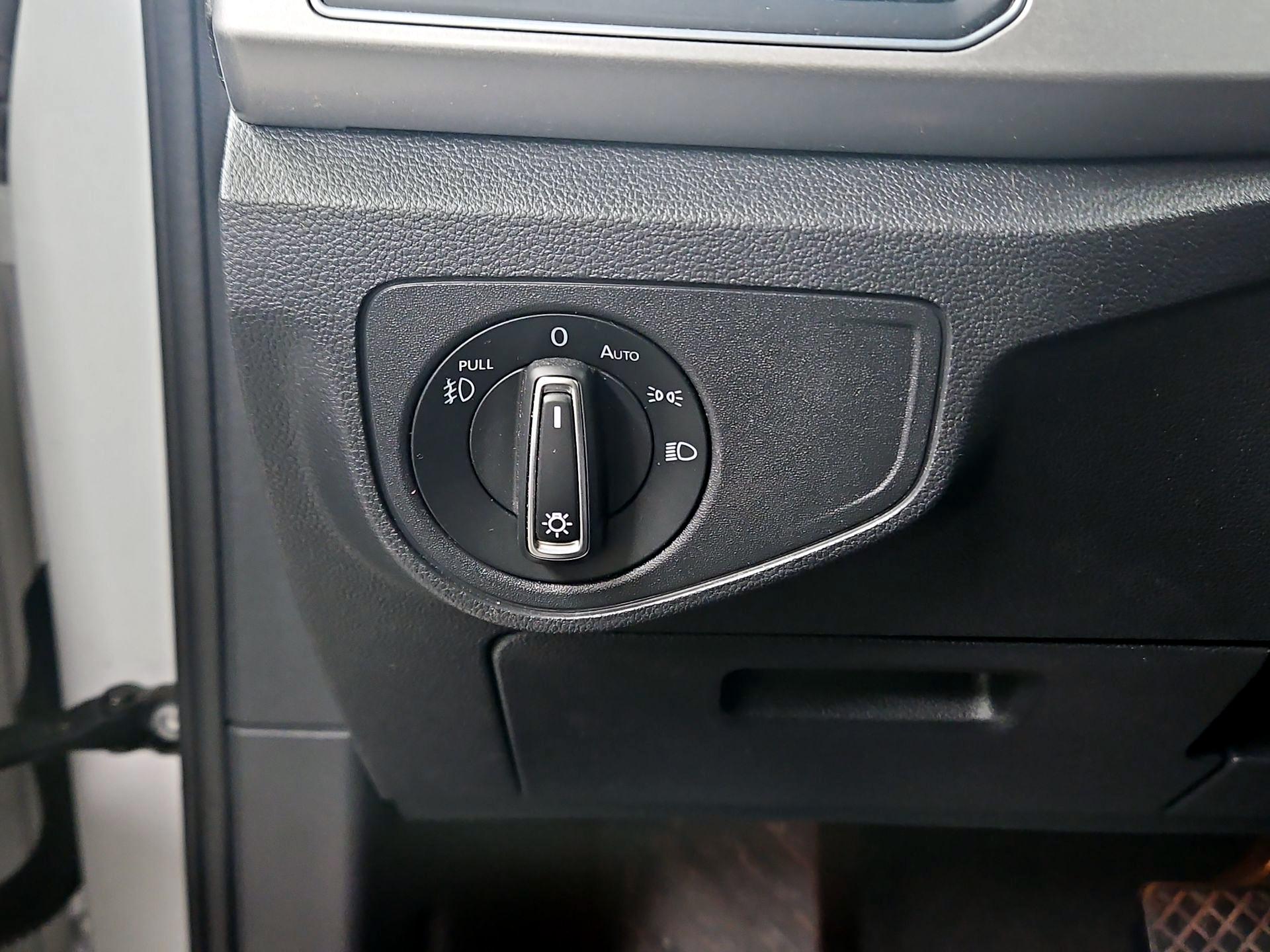 Thumbnail: 2019 Volkswagen Atlas - 13