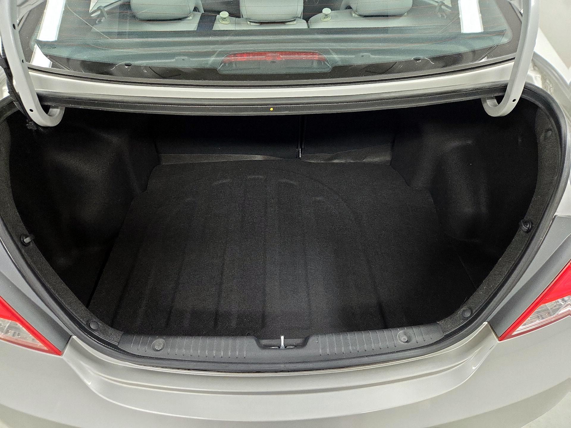 Thumbnail: 2016 Hyundai Accent - 19