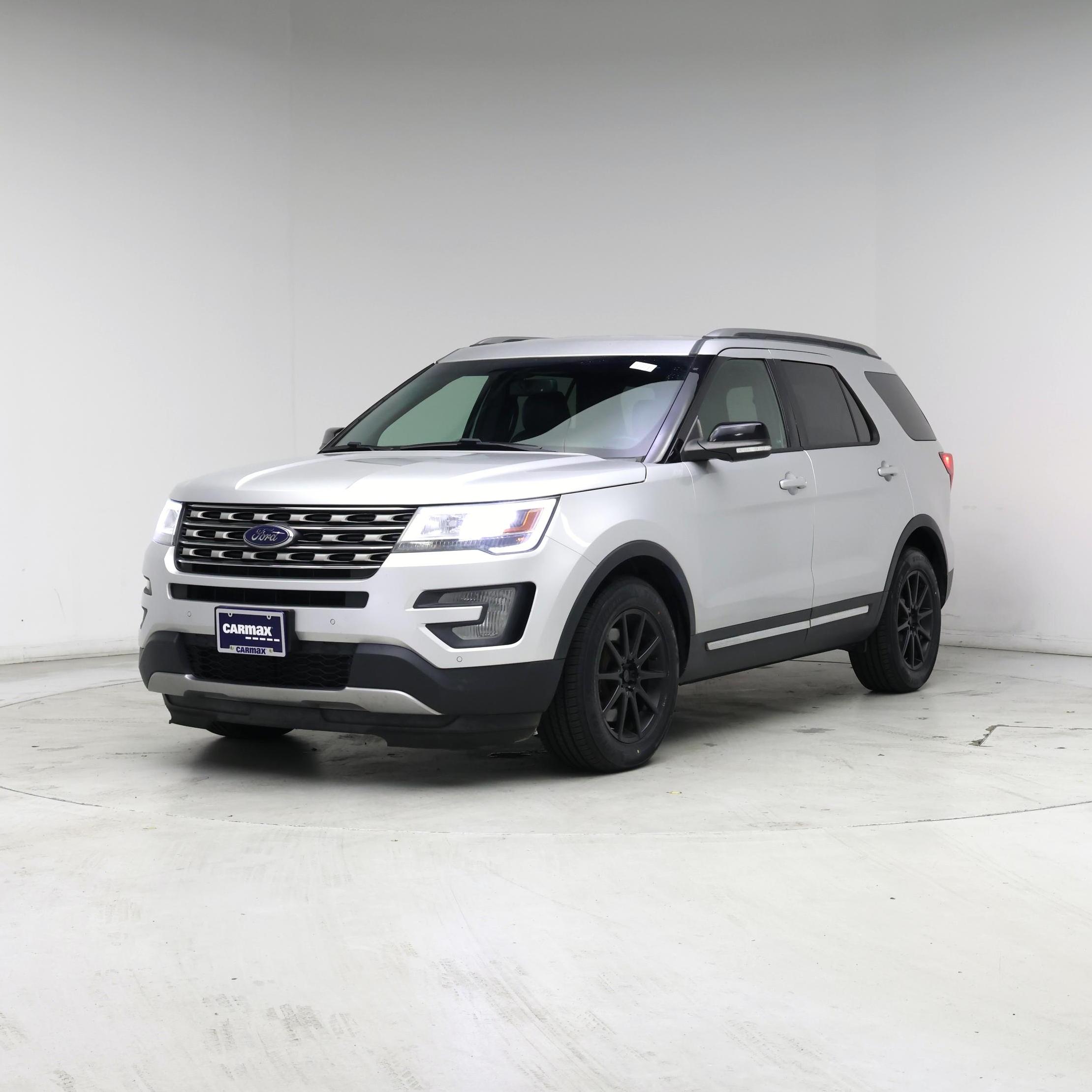 Thumbnail: 2016 Ford Explorer - 4
