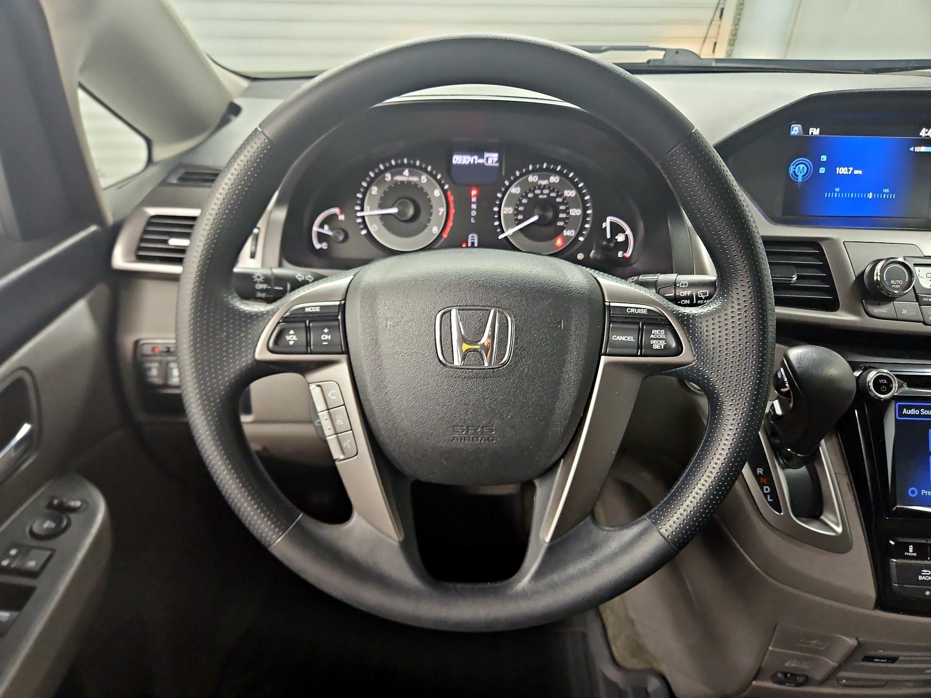 Thumbnail: 2016 Honda Odyssey - 10