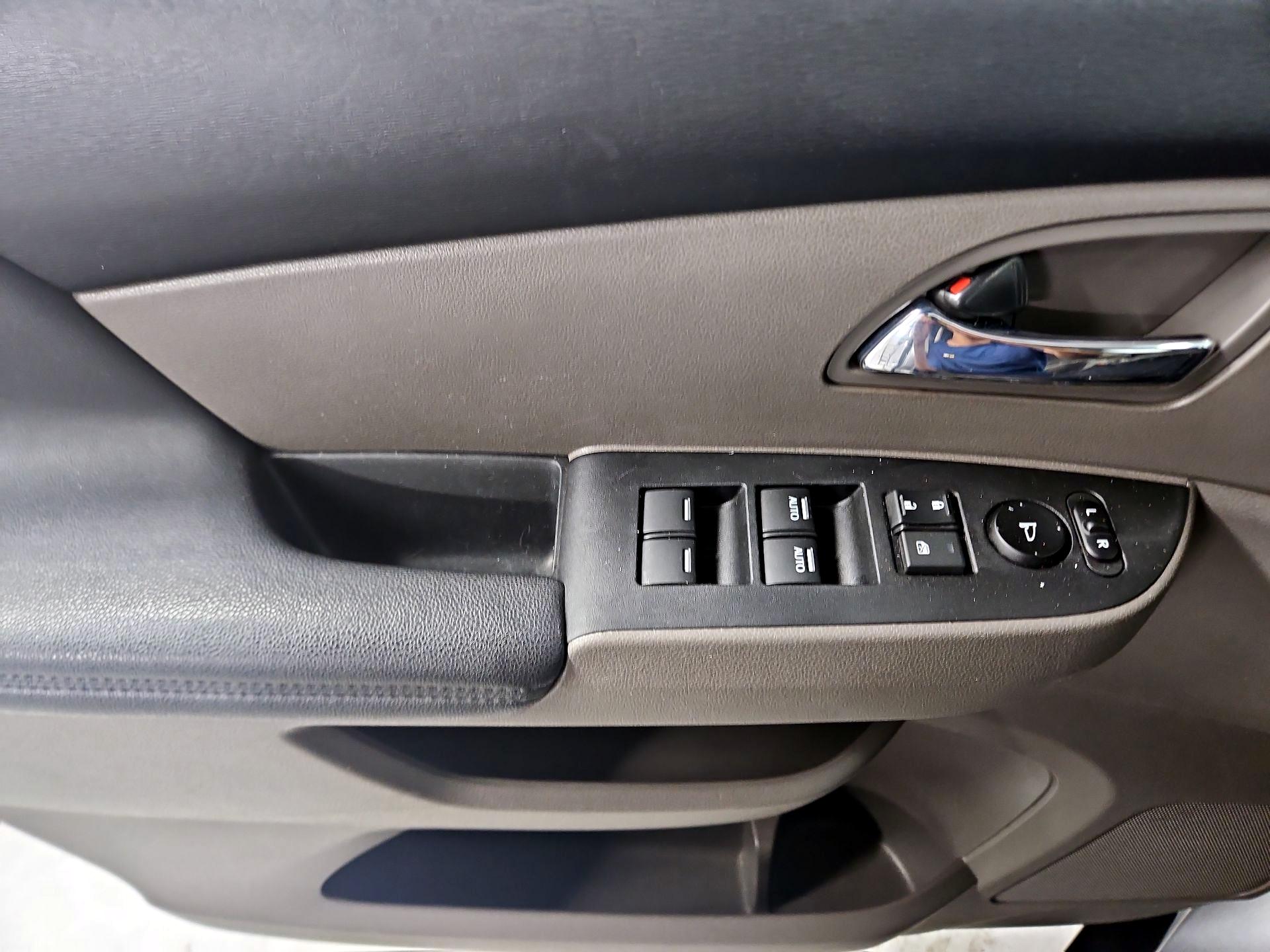Thumbnail: 2016 Honda Odyssey - 12