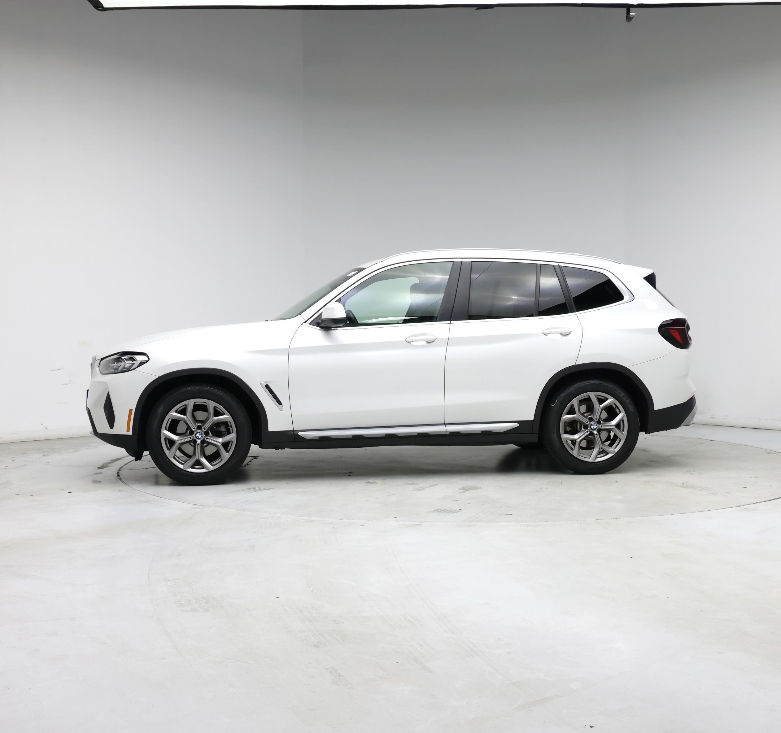 Thumbnail: 2022 BMW X3 - 3