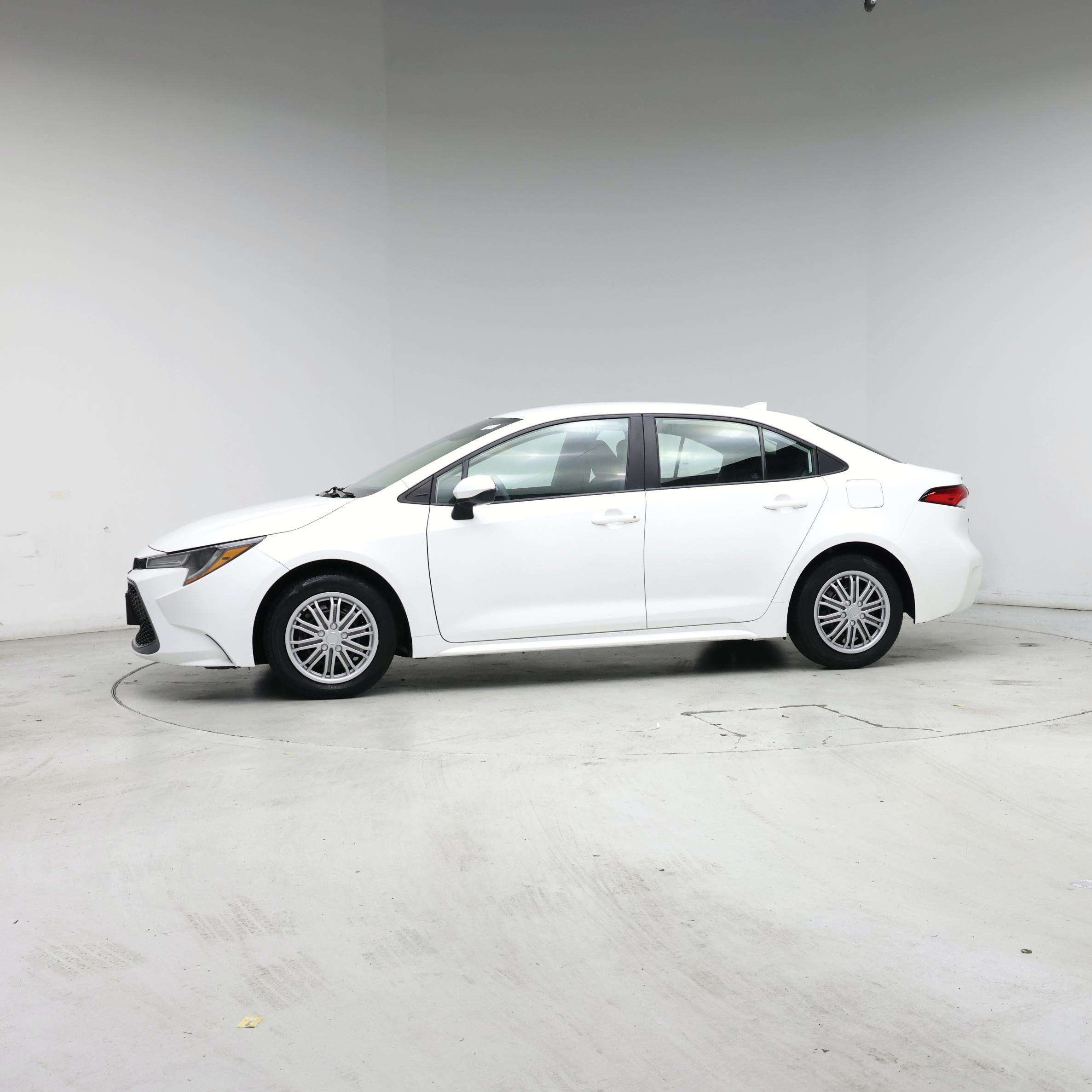 Thumbnail: 2022 Toyota Corolla - 3