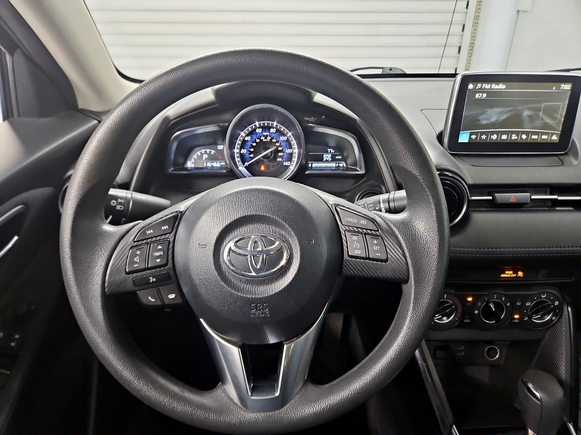 Thumbnail: 2017 Toyota Yaris iA - 10