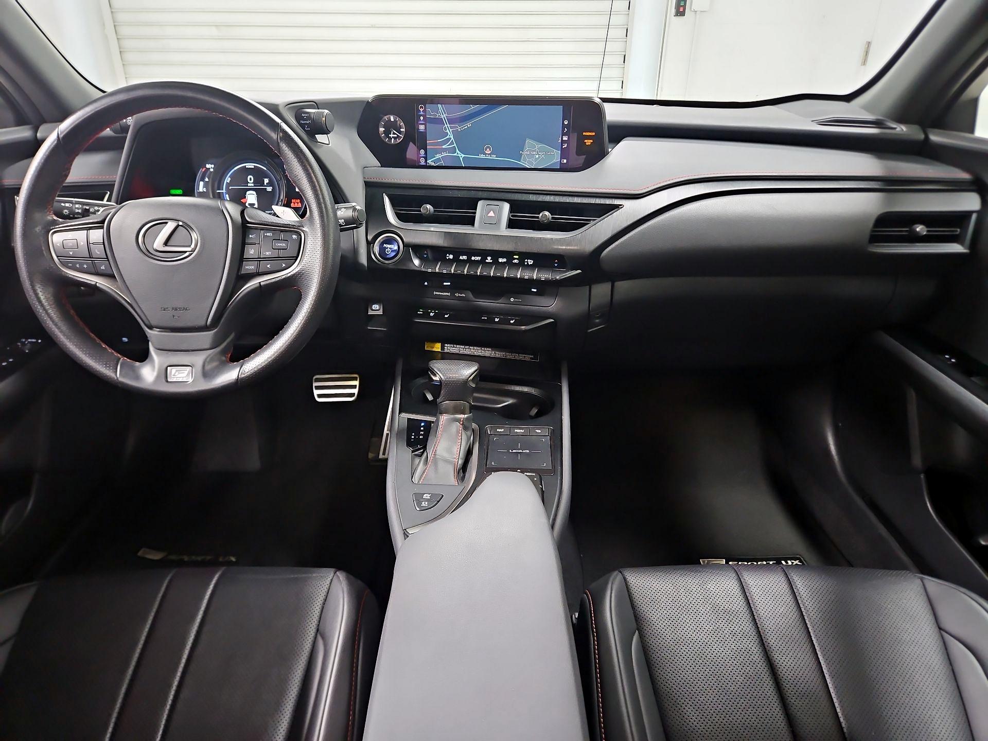 Thumbnail: 2019 Lexus UX - 9