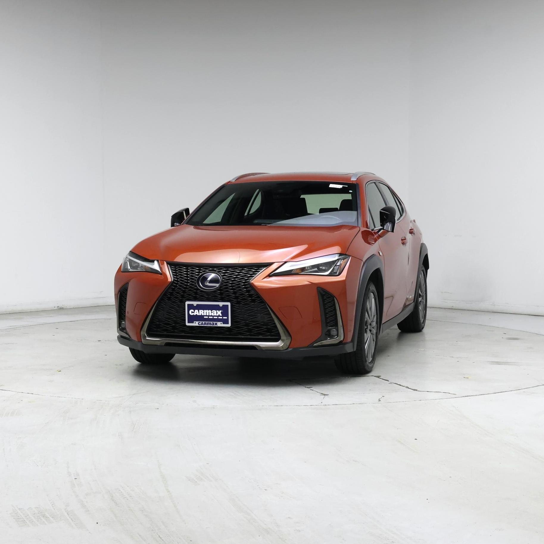 Thumbnail: 2019 Lexus UX - 4