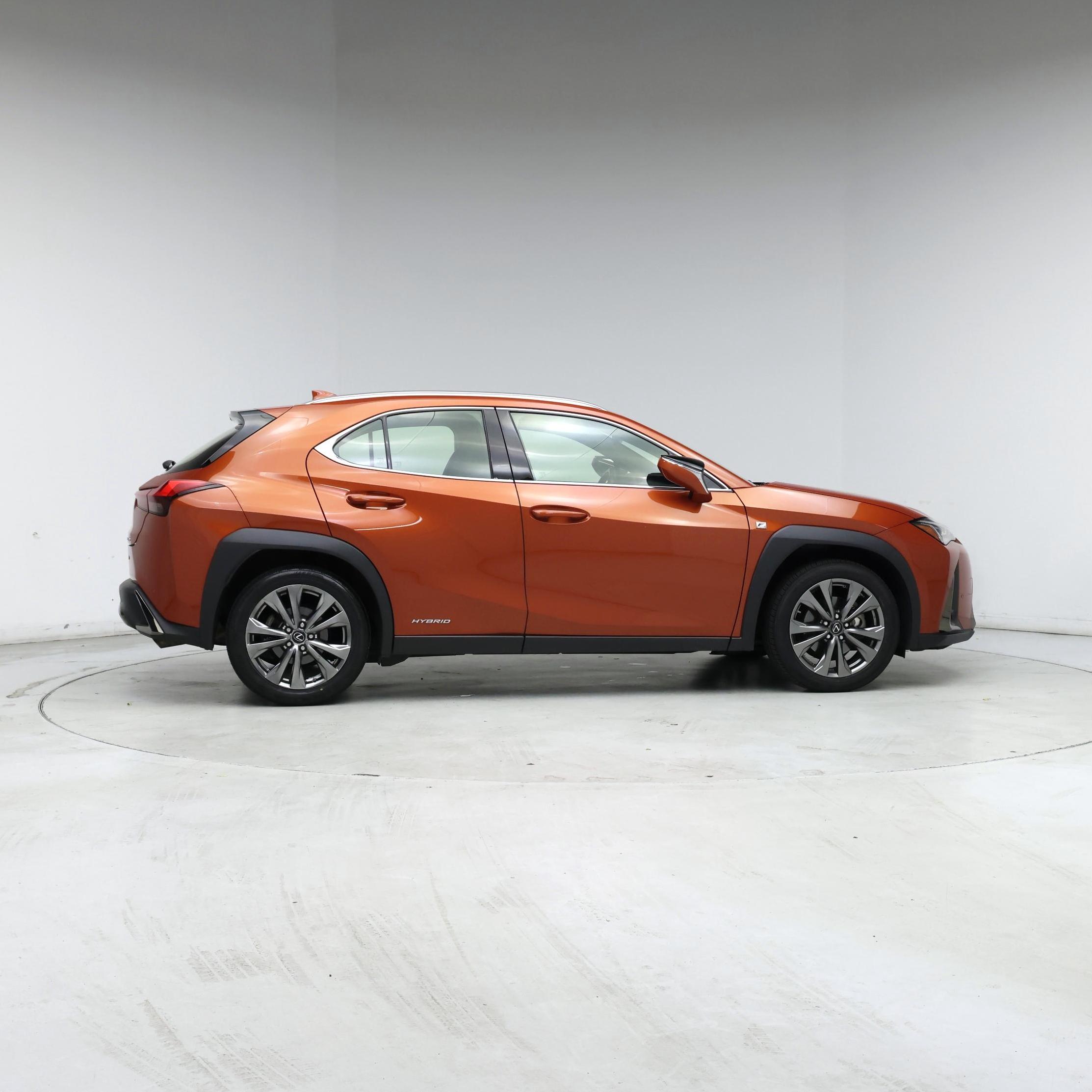 Thumbnail: 2019 Lexus UX - 7