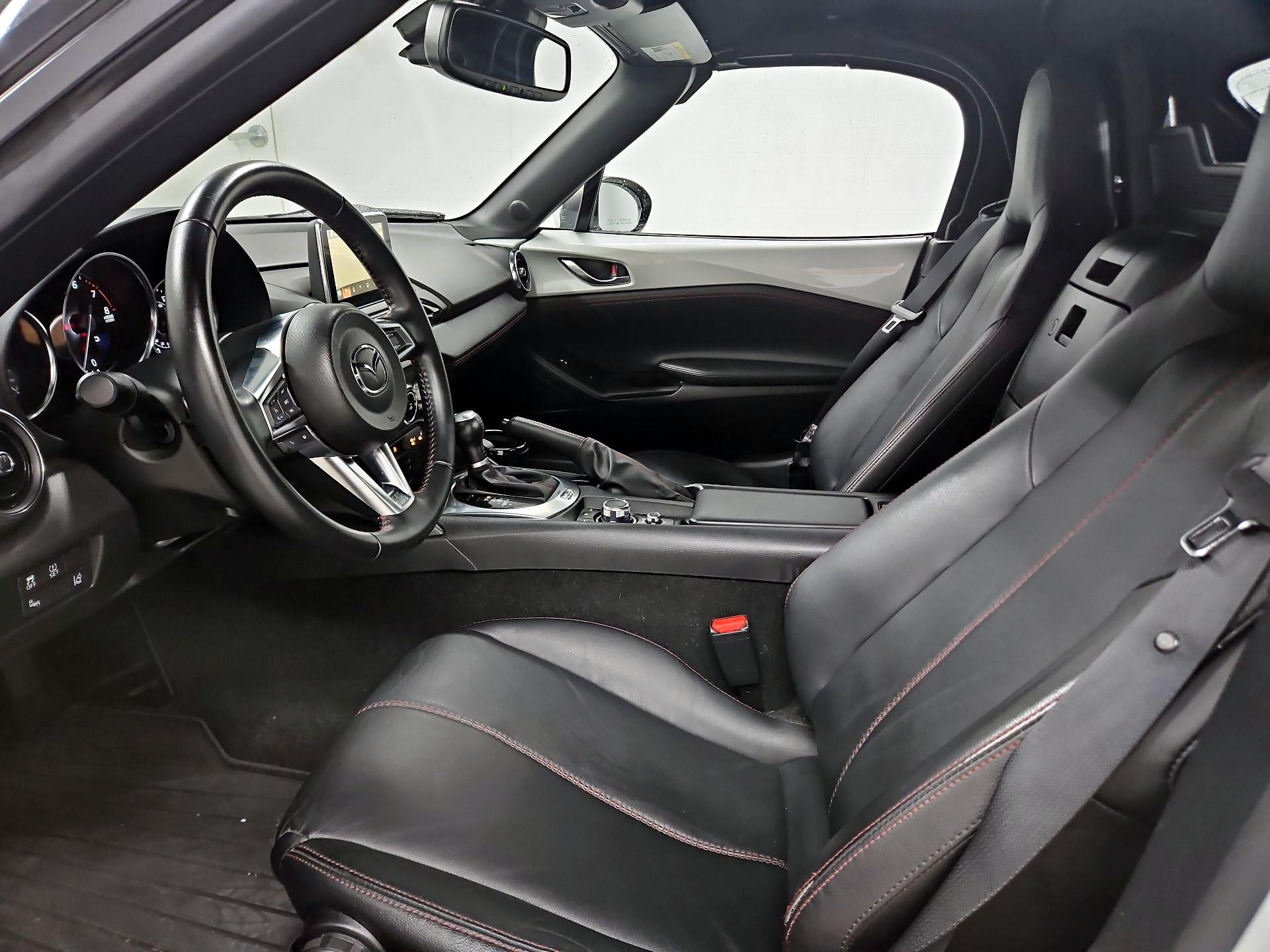 Thumbnail: 2016 Mazda MX-5 Miata - 11