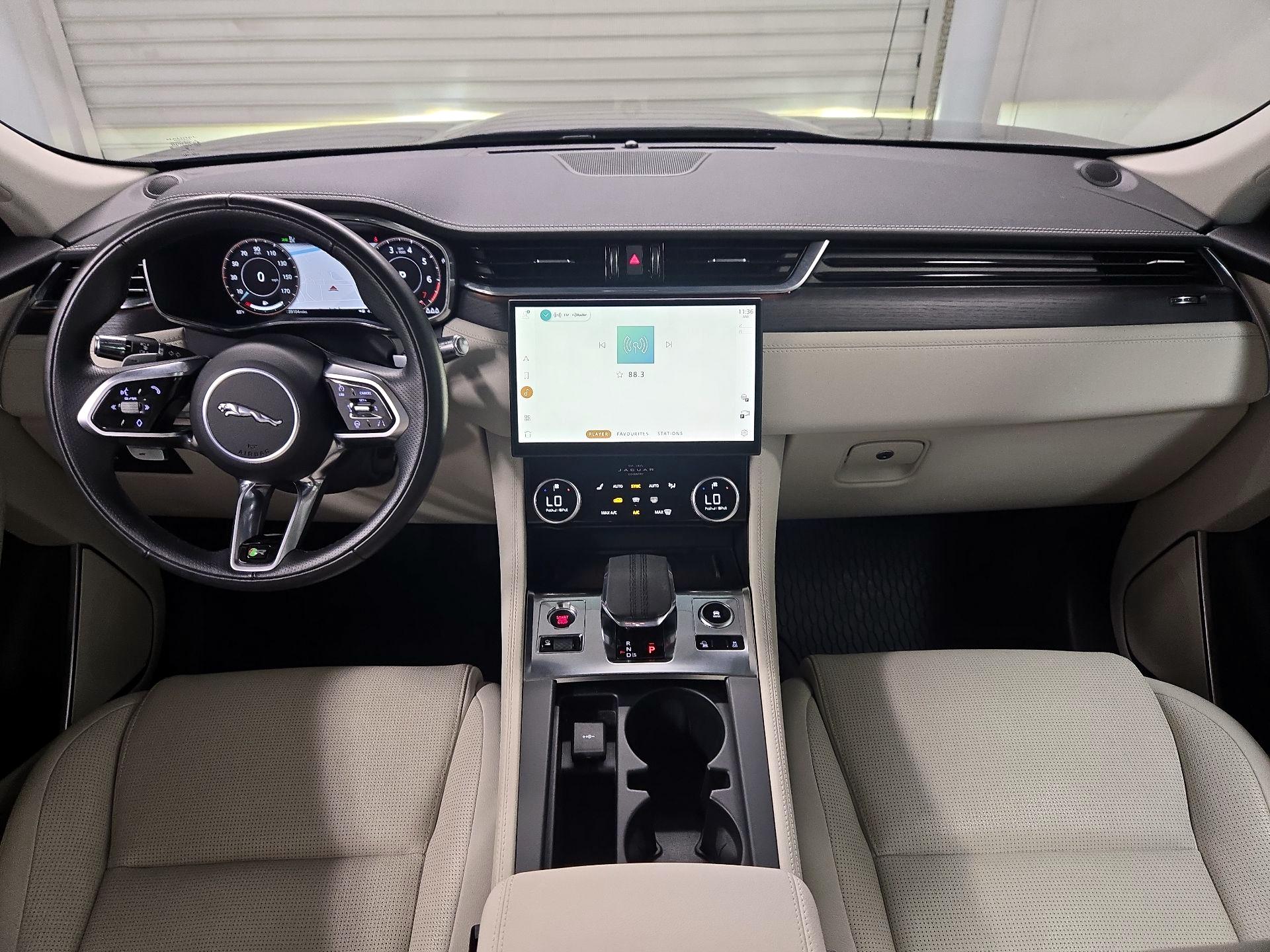 Thumbnail: 2021 Jaguar F-Pace - 9