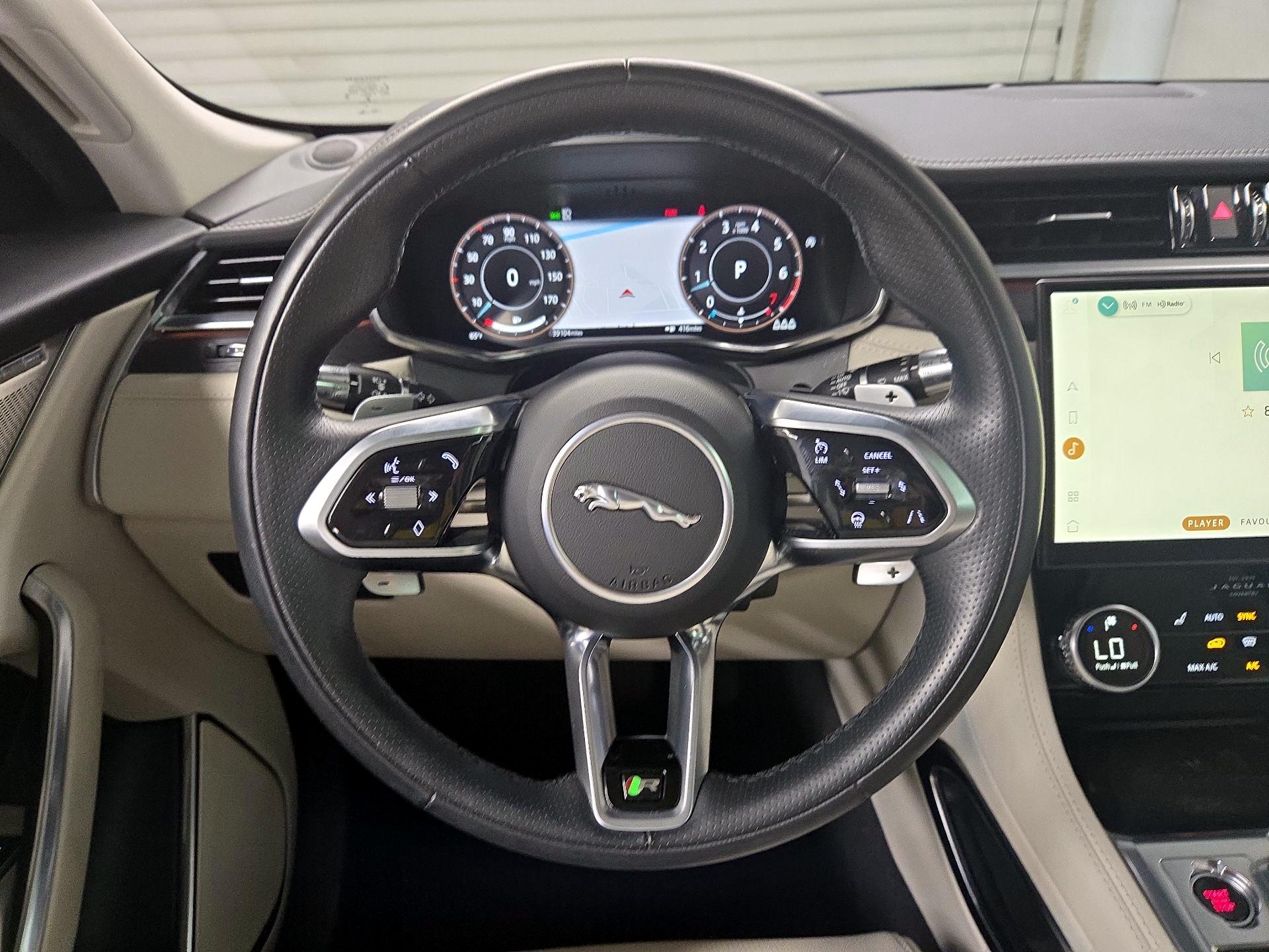 Thumbnail: 2021 Jaguar F-Pace - 10
