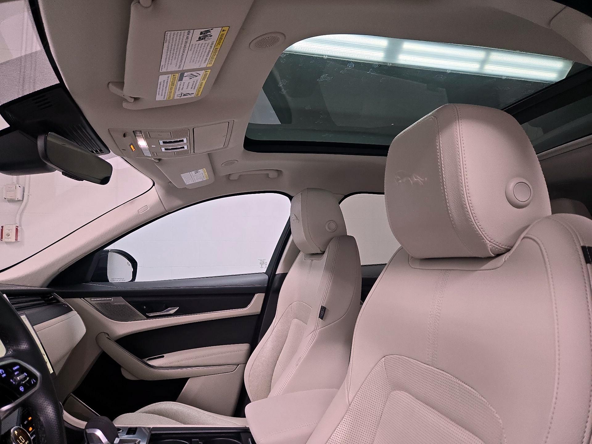 Thumbnail: 2021 Jaguar F-Pace - 20