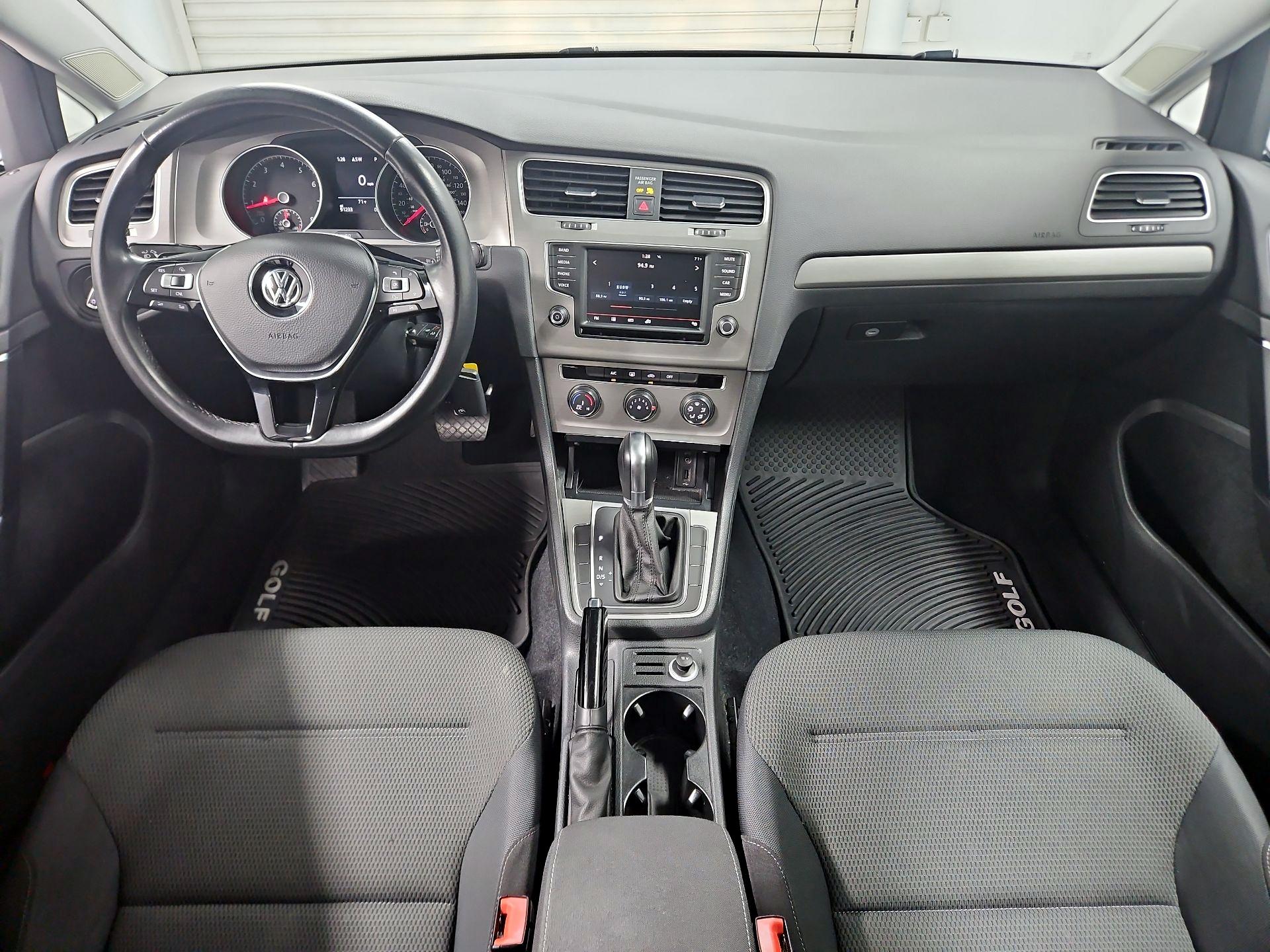 Thumbnail: 2016 Volkswagen Golf - 9