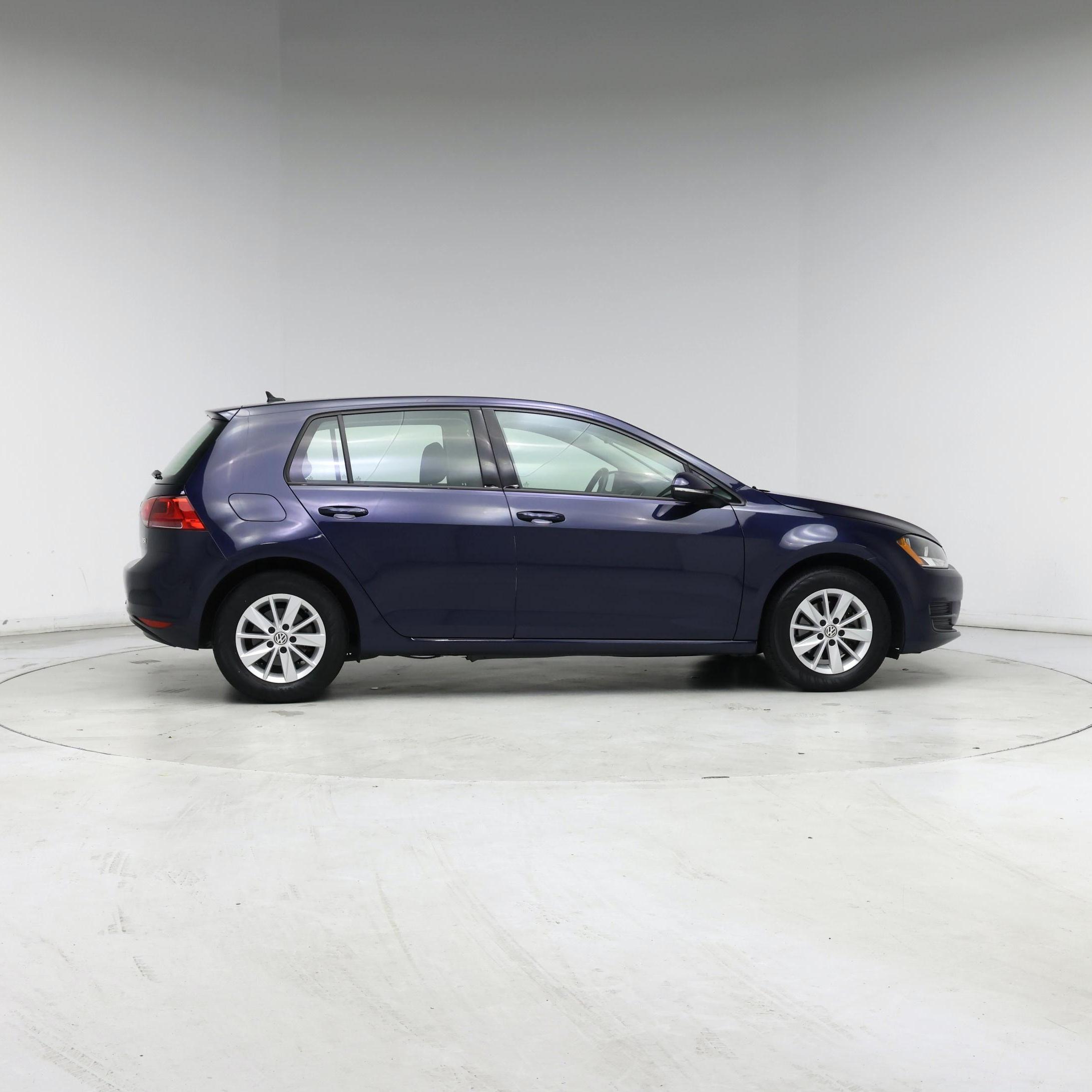 Thumbnail: 2016 Volkswagen Golf - 7