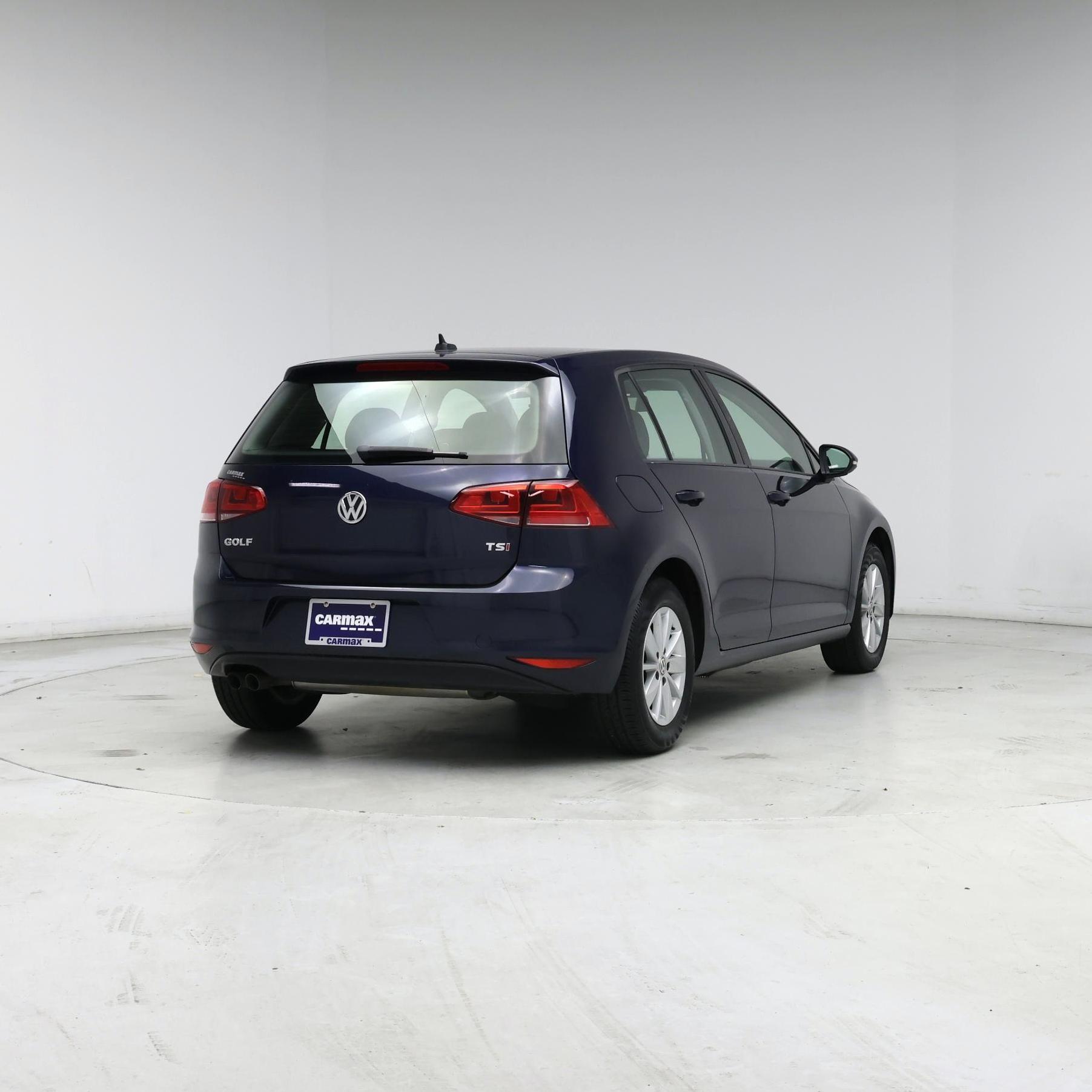 Thumbnail: 2016 Volkswagen Golf - 8