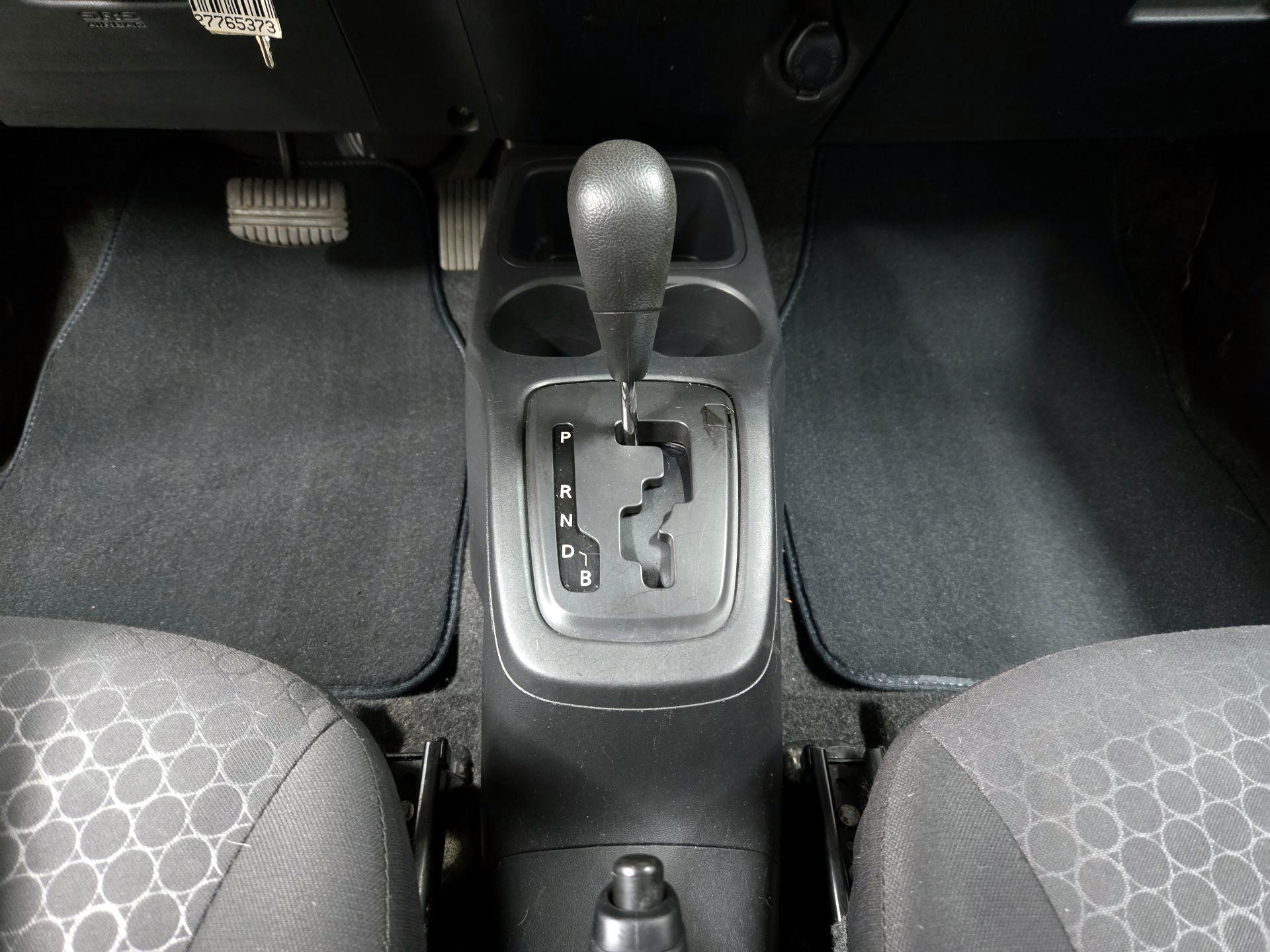 Thumbnail: 2015 Mitsubishi Mirage - 16