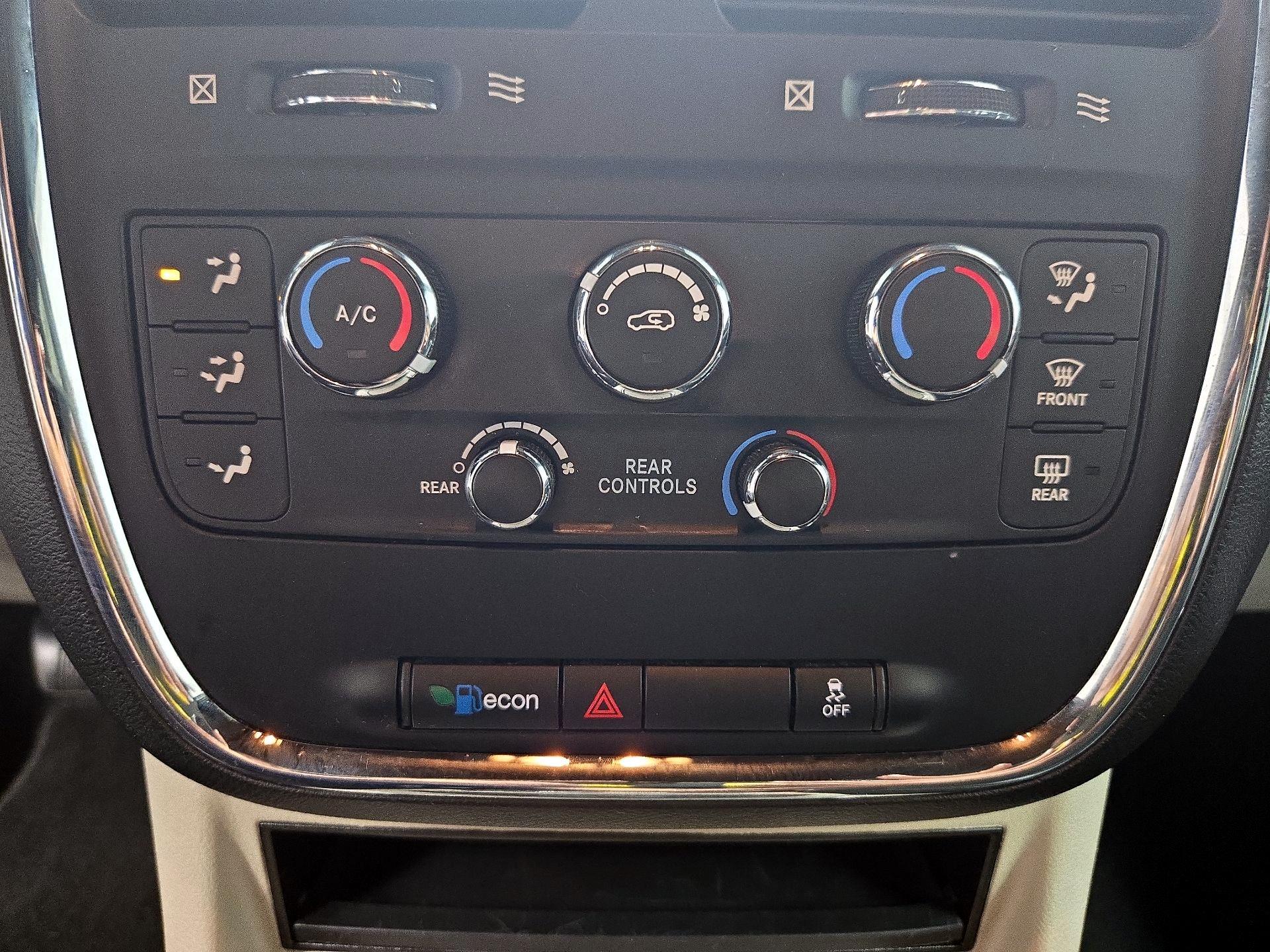 Thumbnail: 2017 Dodge Grand Caravan - 16