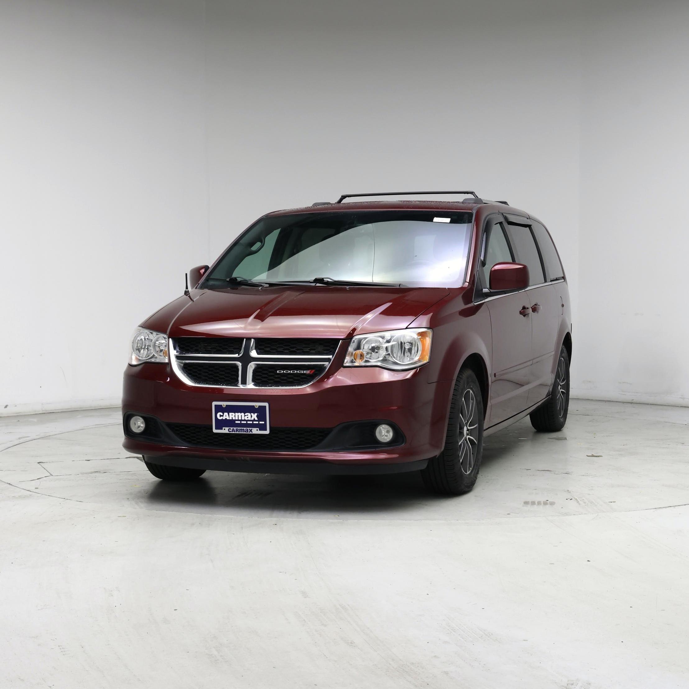 Thumbnail: 2017 Dodge Grand Caravan - 4