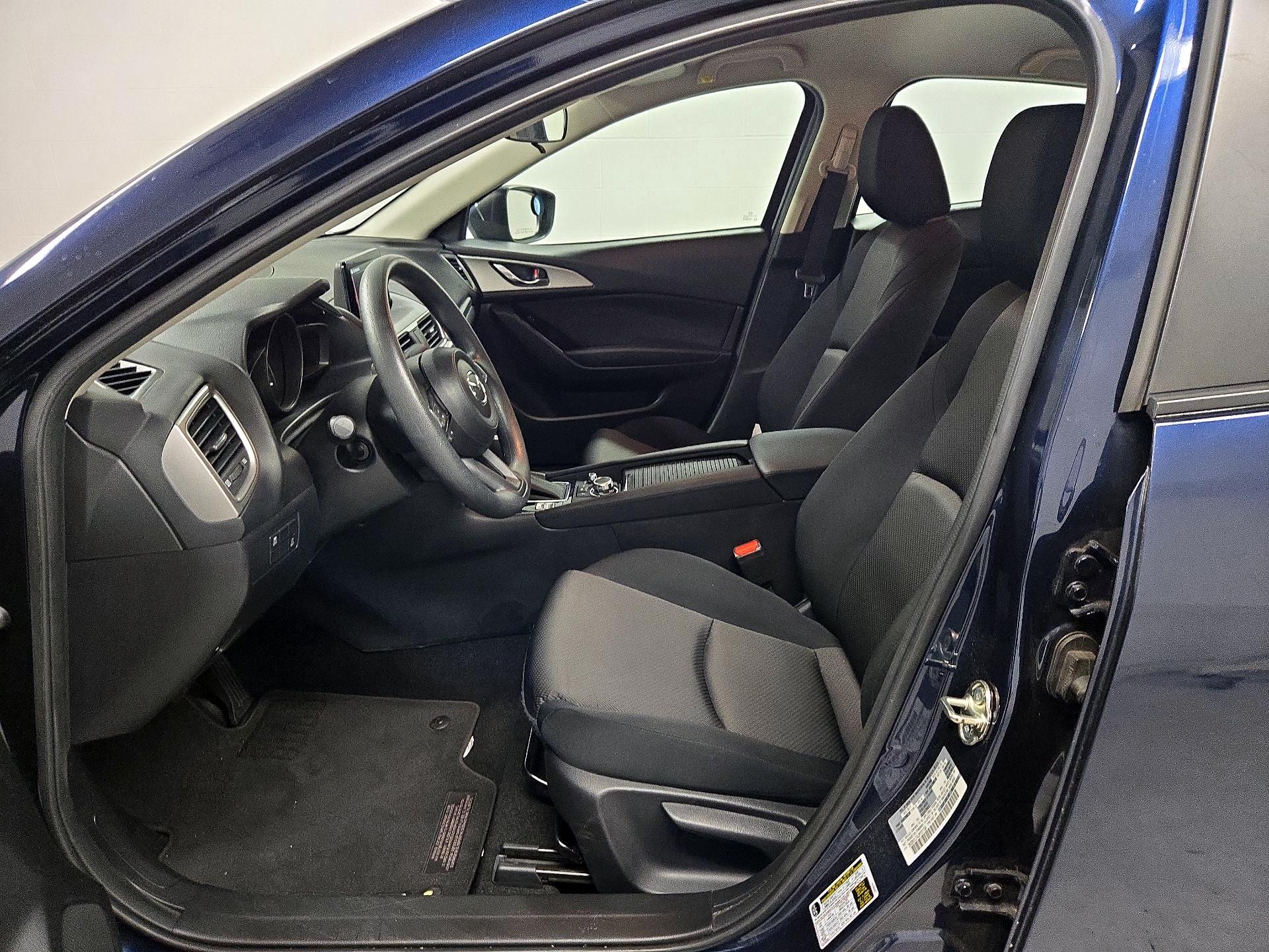 Thumbnail: 2018 Mazda Mazda3 - 11