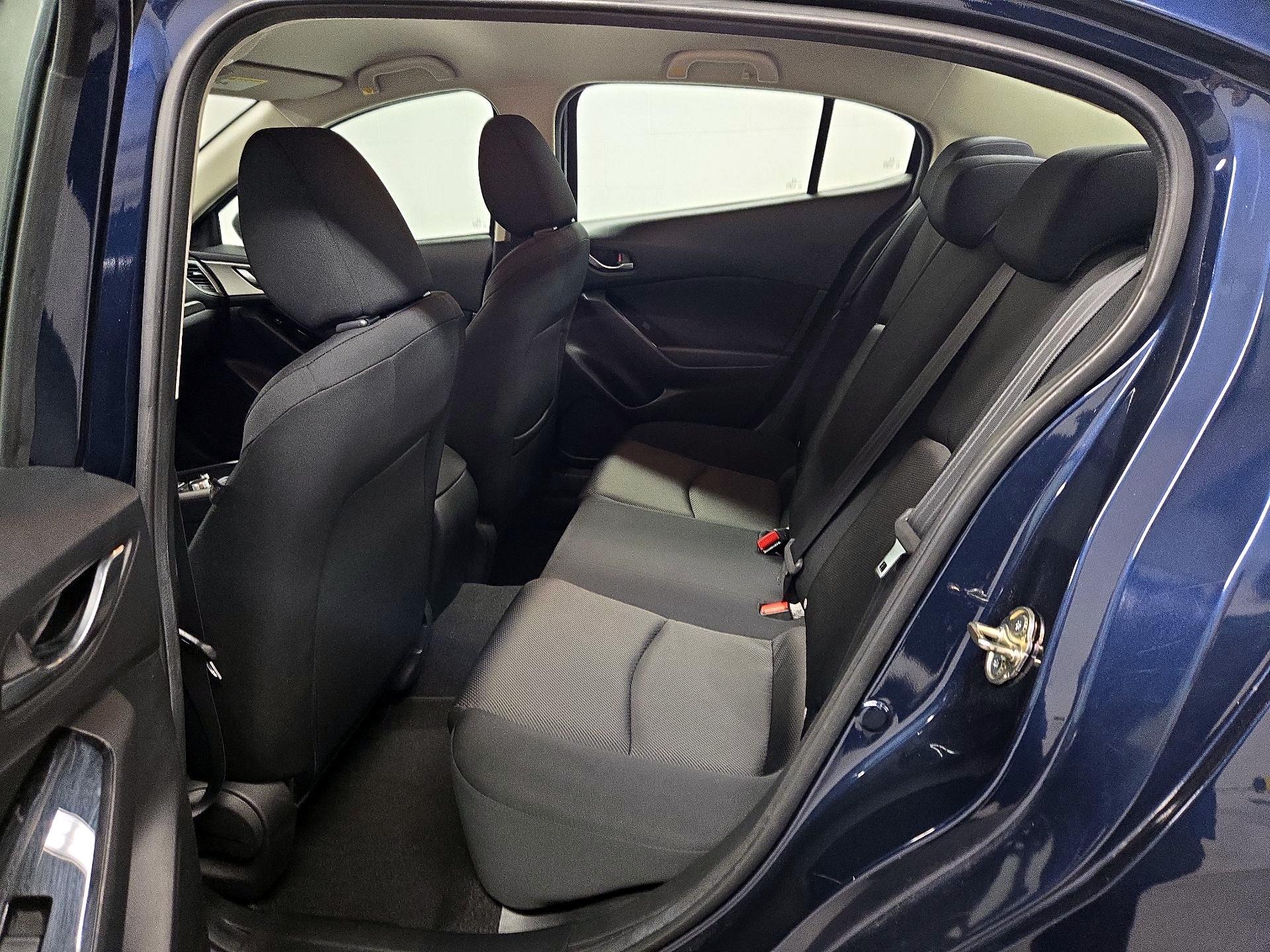 Thumbnail: 2018 Mazda Mazda3 - 20