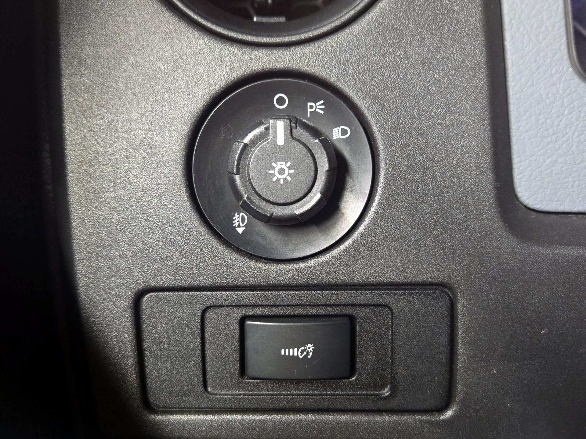 Thumbnail: 2014 Ford F-150 - 13