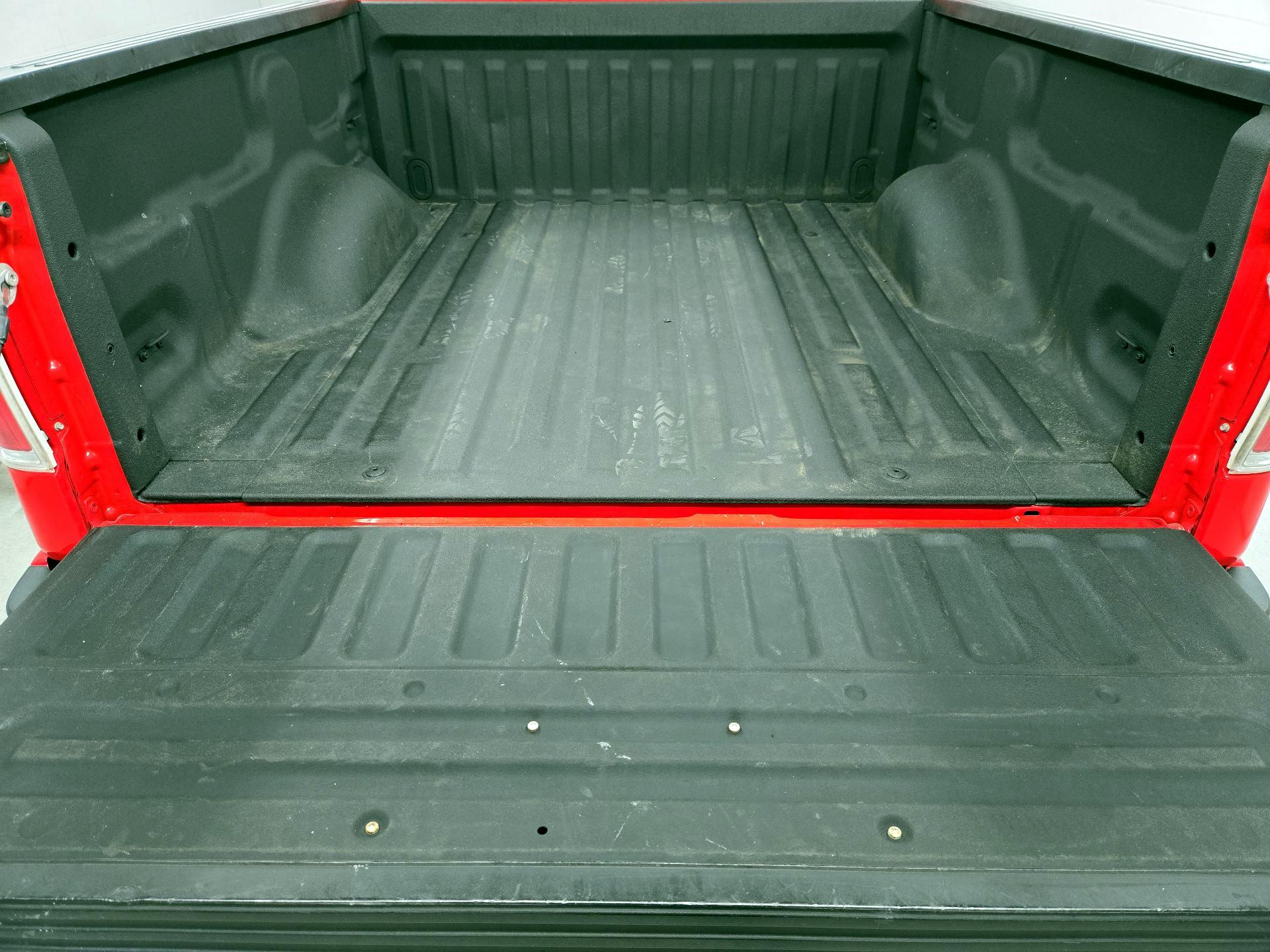 Thumbnail: 2014 Ford F-150 - 19
