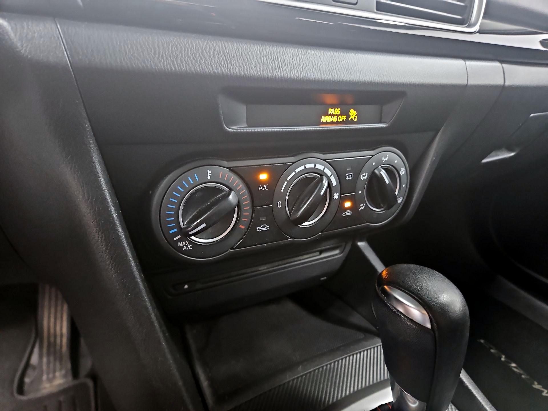 Thumbnail: 2014 Mazda Mazda3 - 15