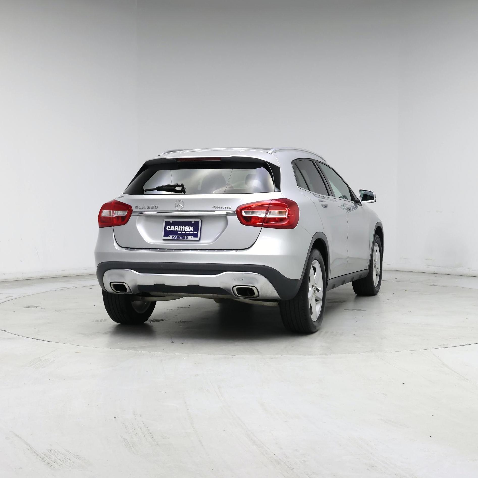 Thumbnail: 2018 Mercedes-Benz GLA - 8