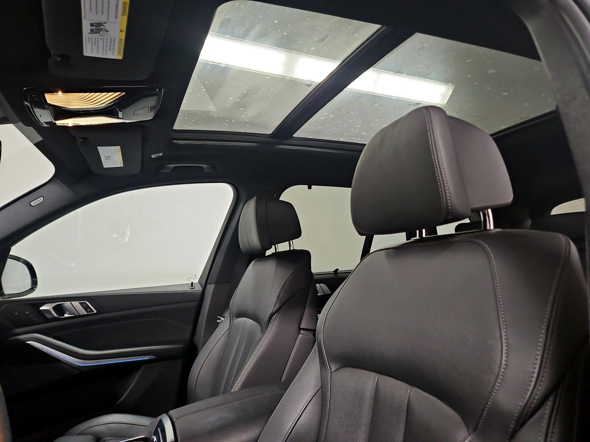 Thumbnail: 2021 BMW X5 - 20