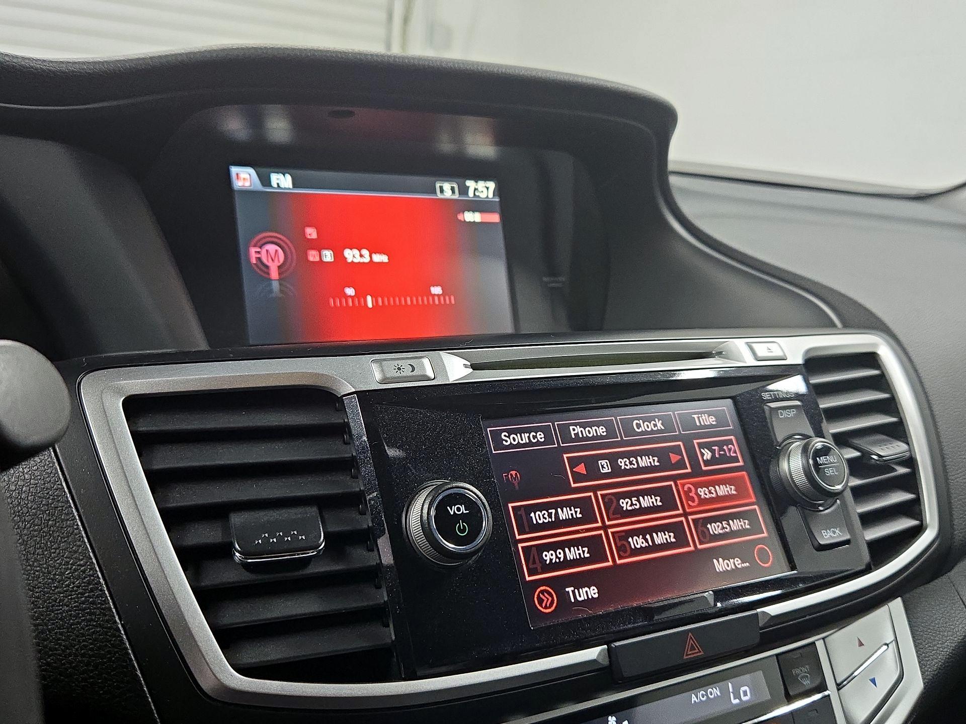 Thumbnail: 2015 Honda Accord - 15