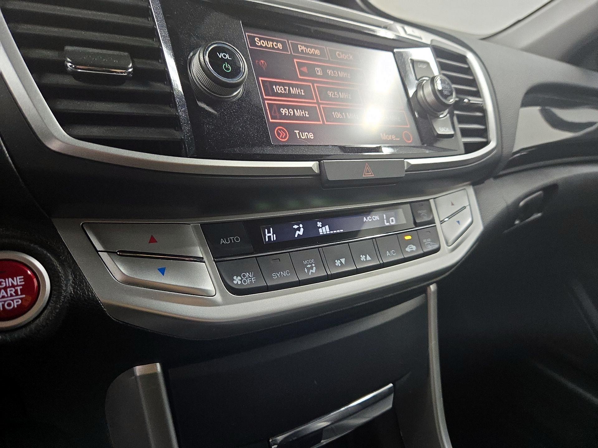 Thumbnail: 2015 Honda Accord - 16