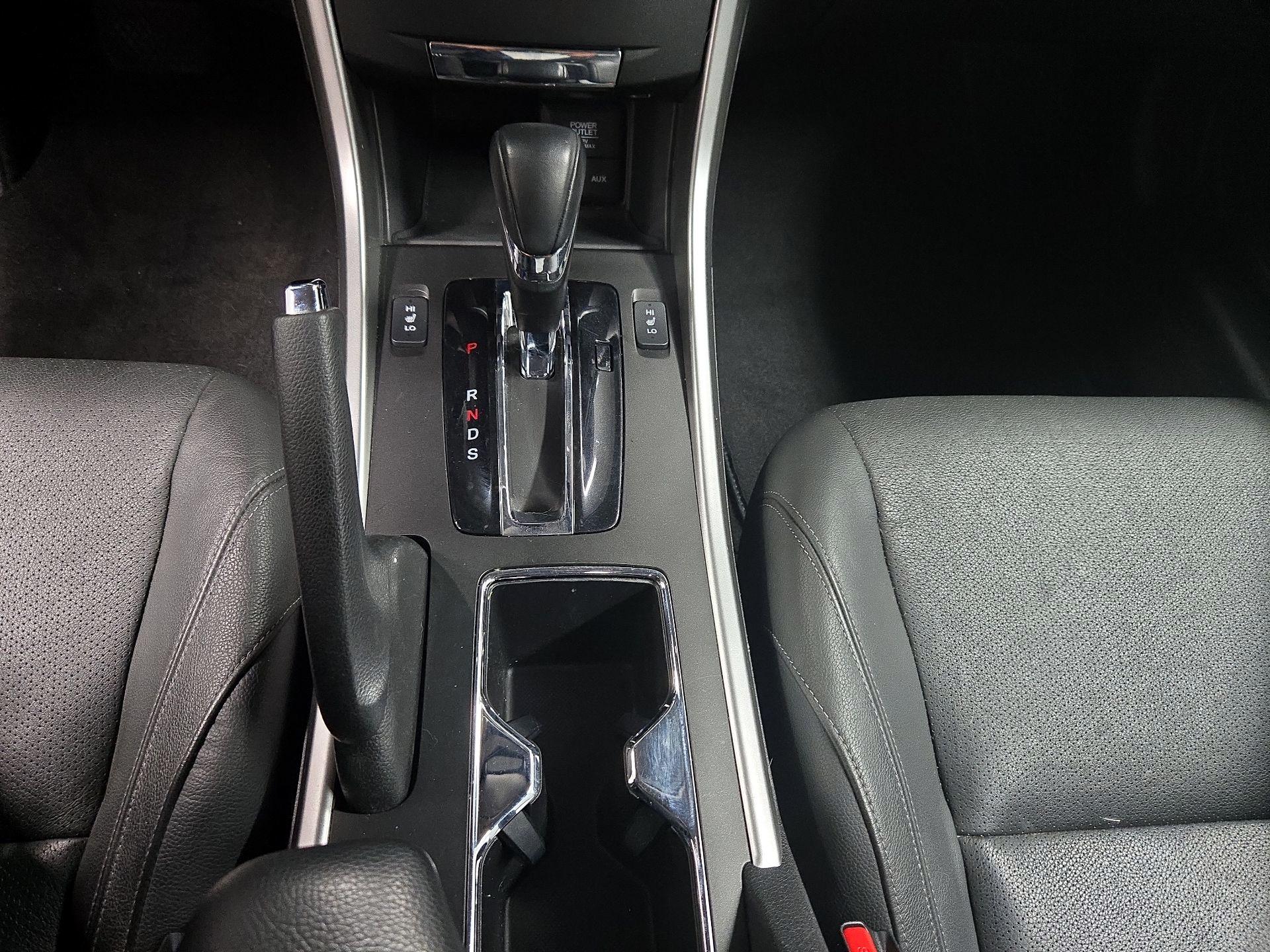 Thumbnail: 2015 Honda Accord - 17