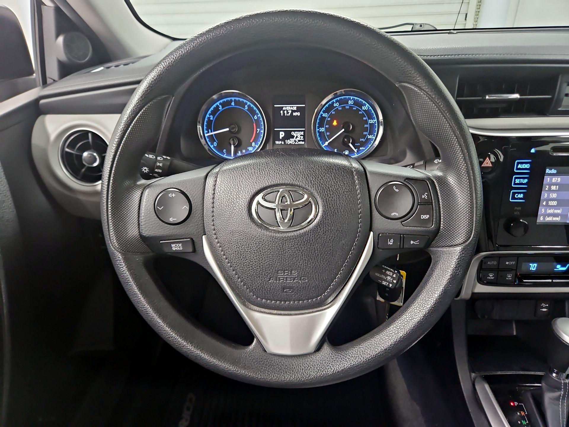Thumbnail: 2017 Toyota Corolla - 10