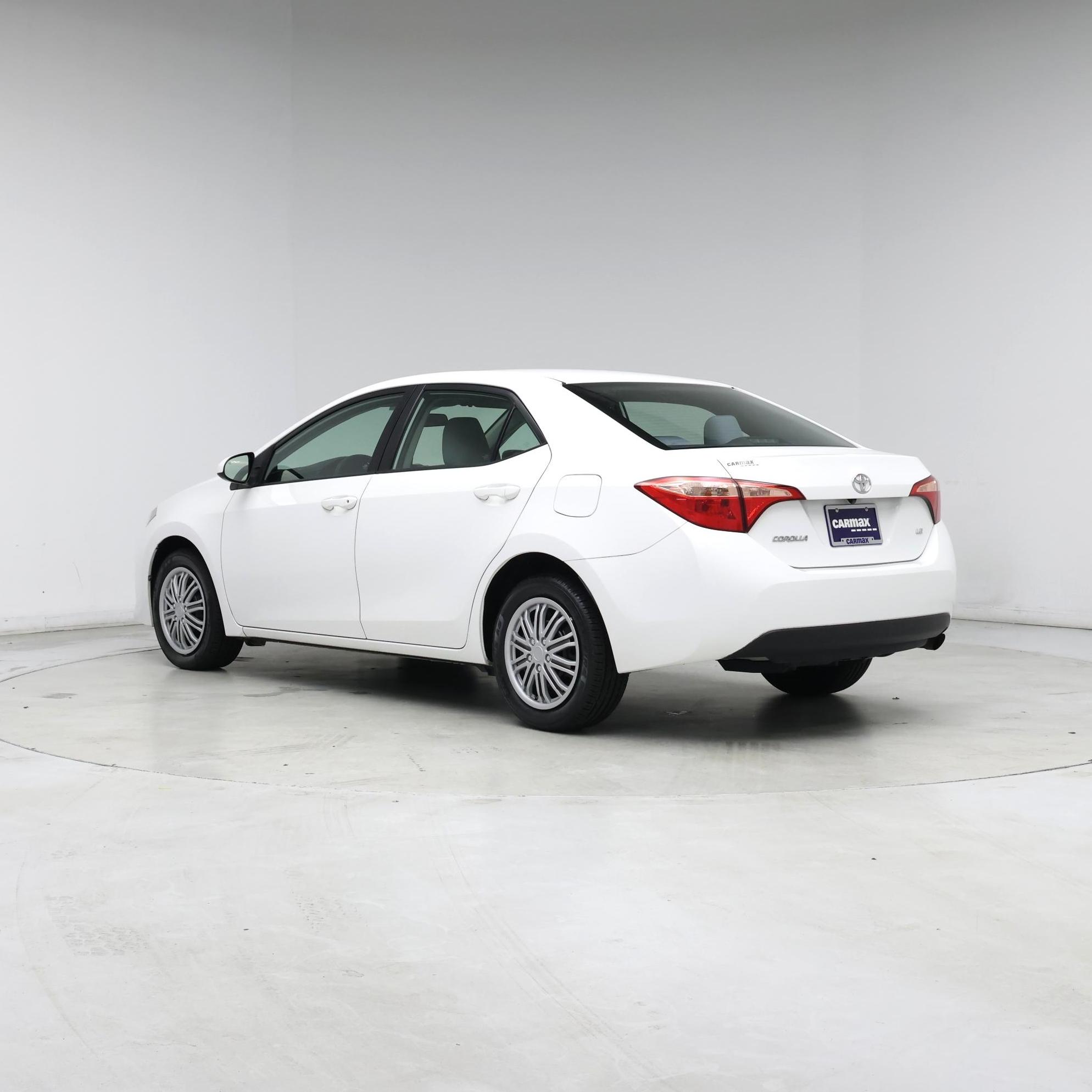Thumbnail: 2017 Toyota Corolla - 2