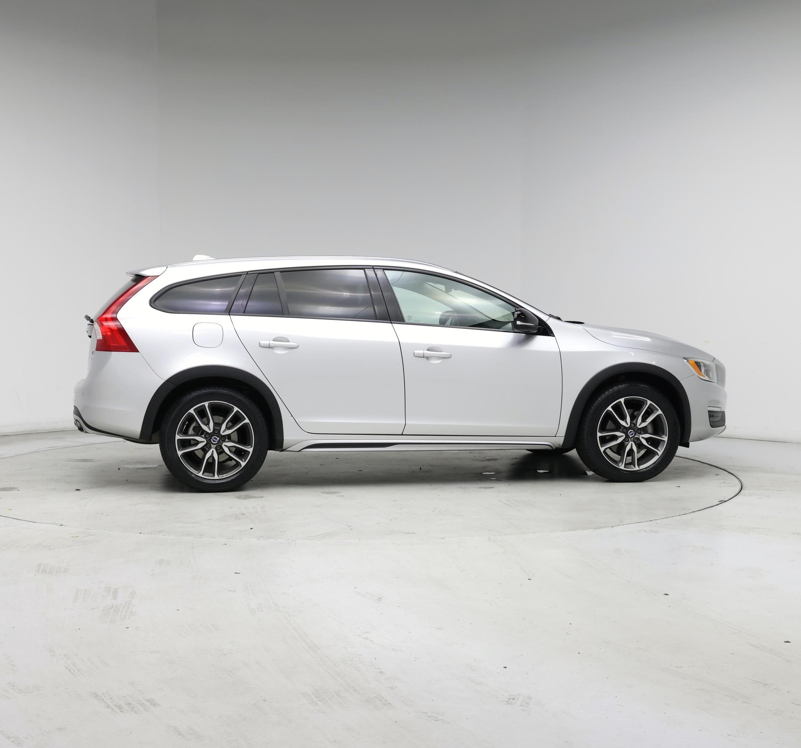 Thumbnail: 2017 Volvo S60 - 7