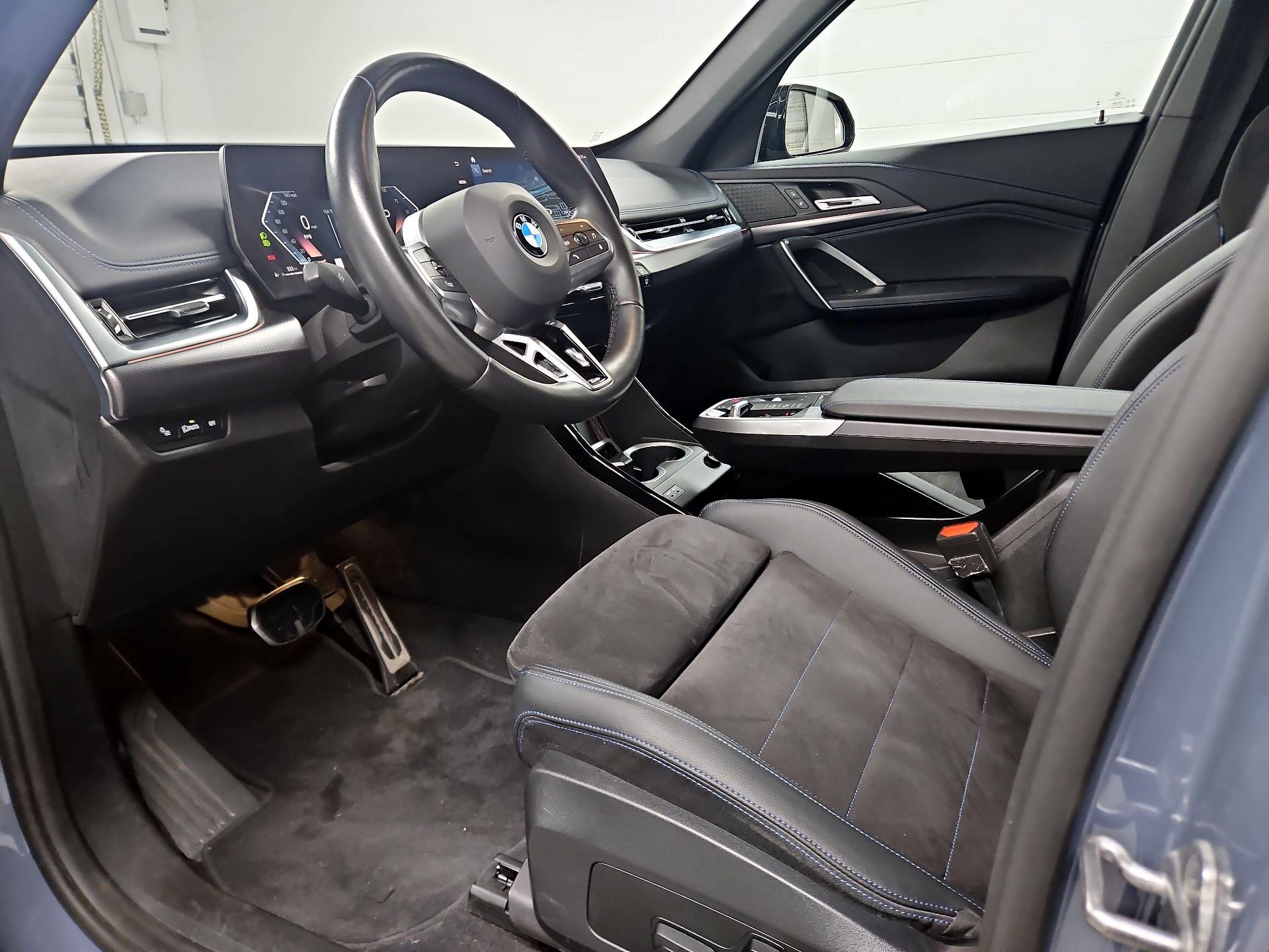 Thumbnail: 2023 BMW X1 - 11