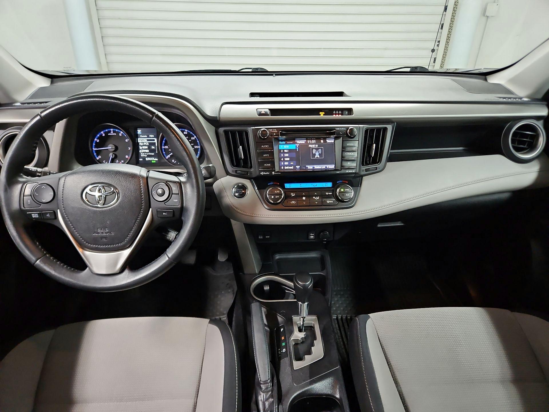 Thumbnail: 2018 Toyota RAV4 - 9