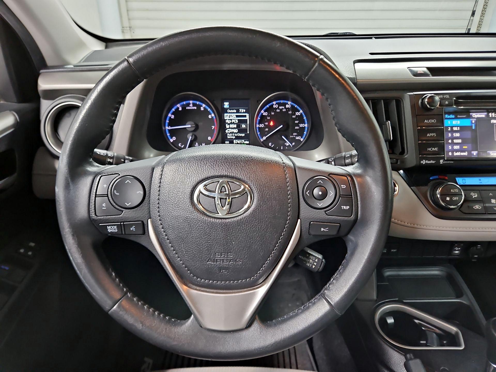 Thumbnail: 2018 Toyota RAV4 - 10