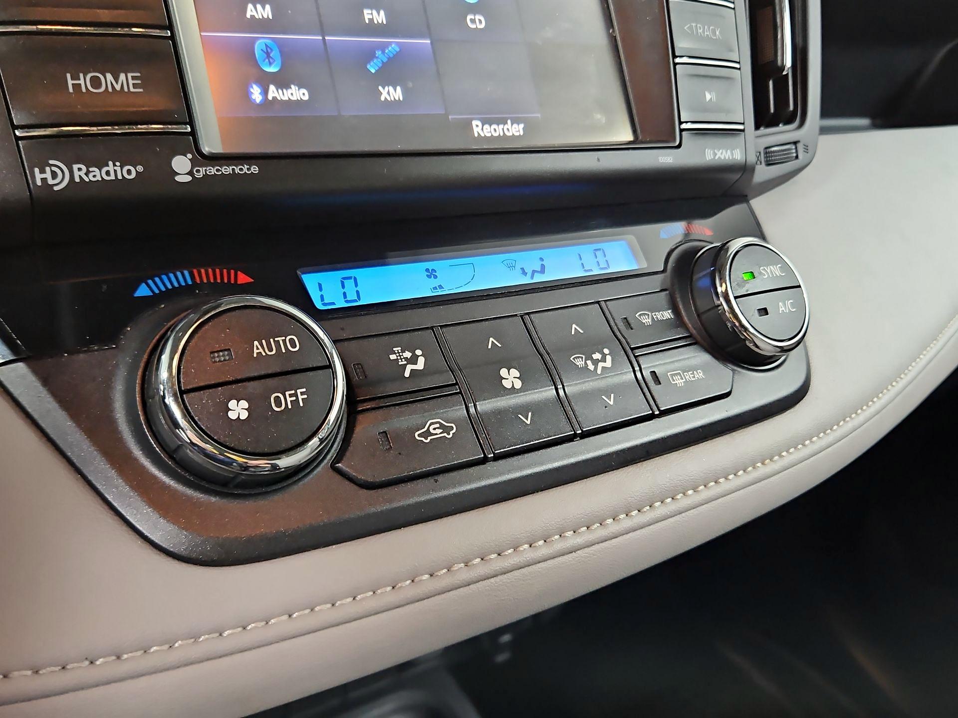 Thumbnail: 2018 Toyota RAV4 - 16