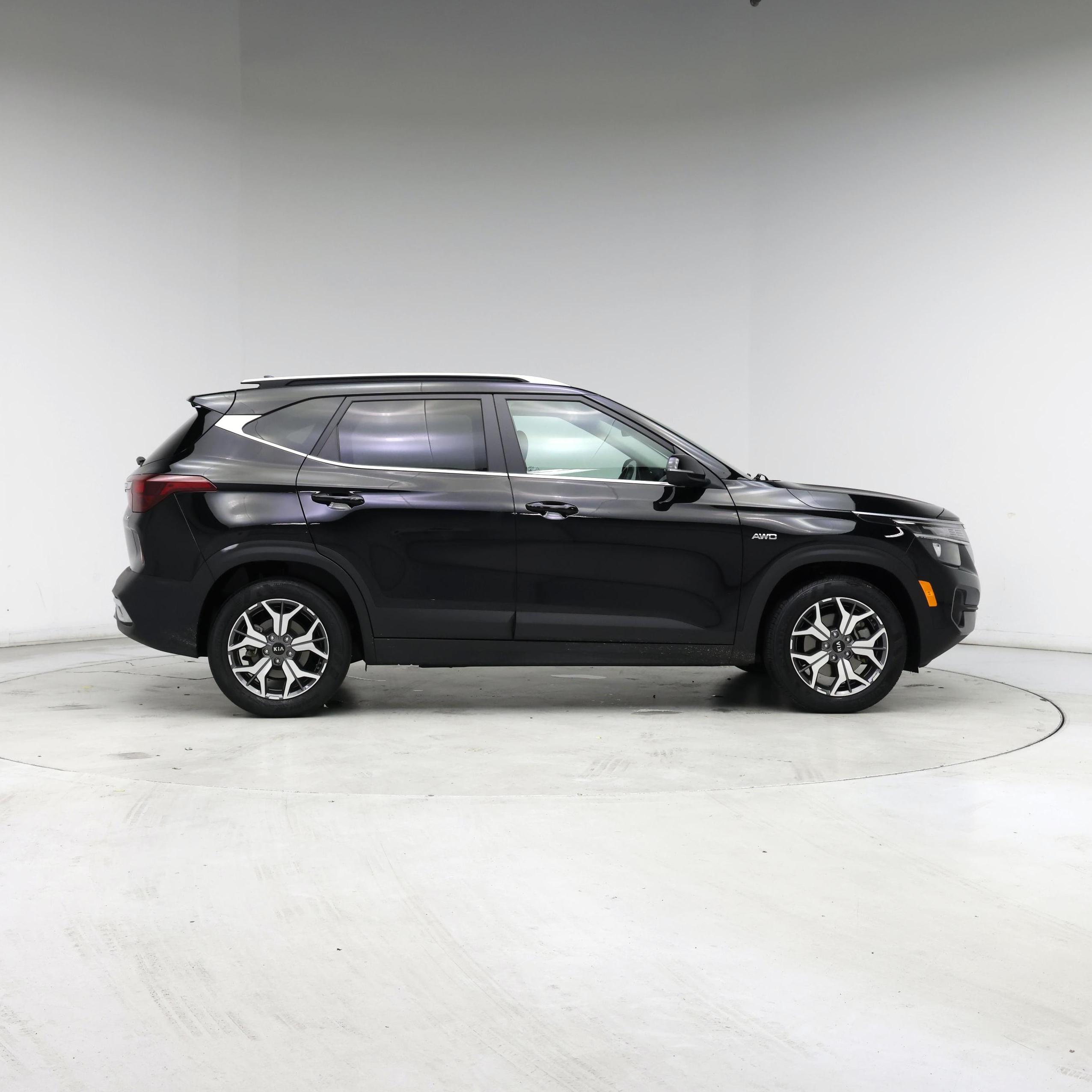 Thumbnail: 2021 Kia Seltos - 7