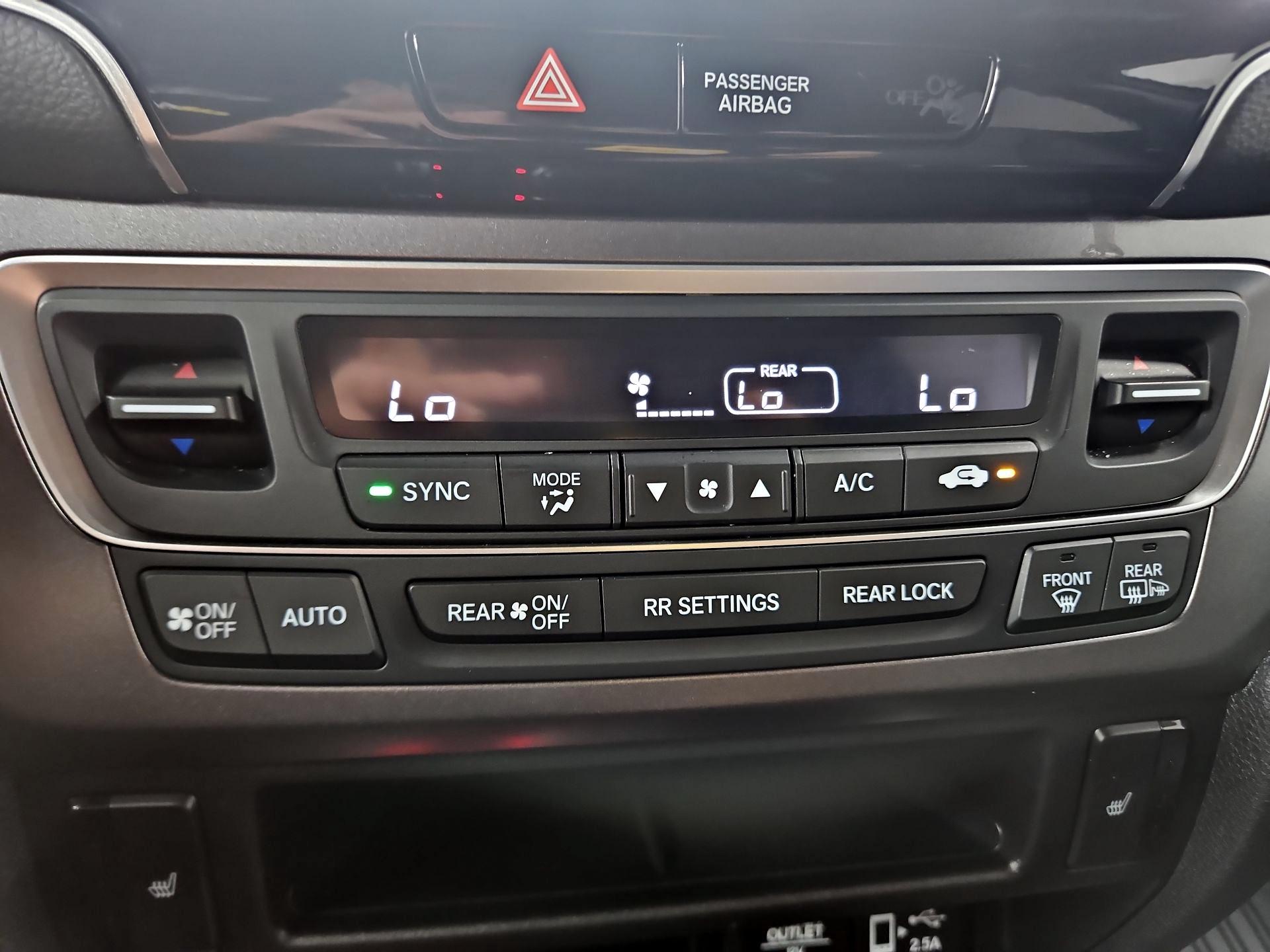 Thumbnail: 2021 Honda Pilot - 16