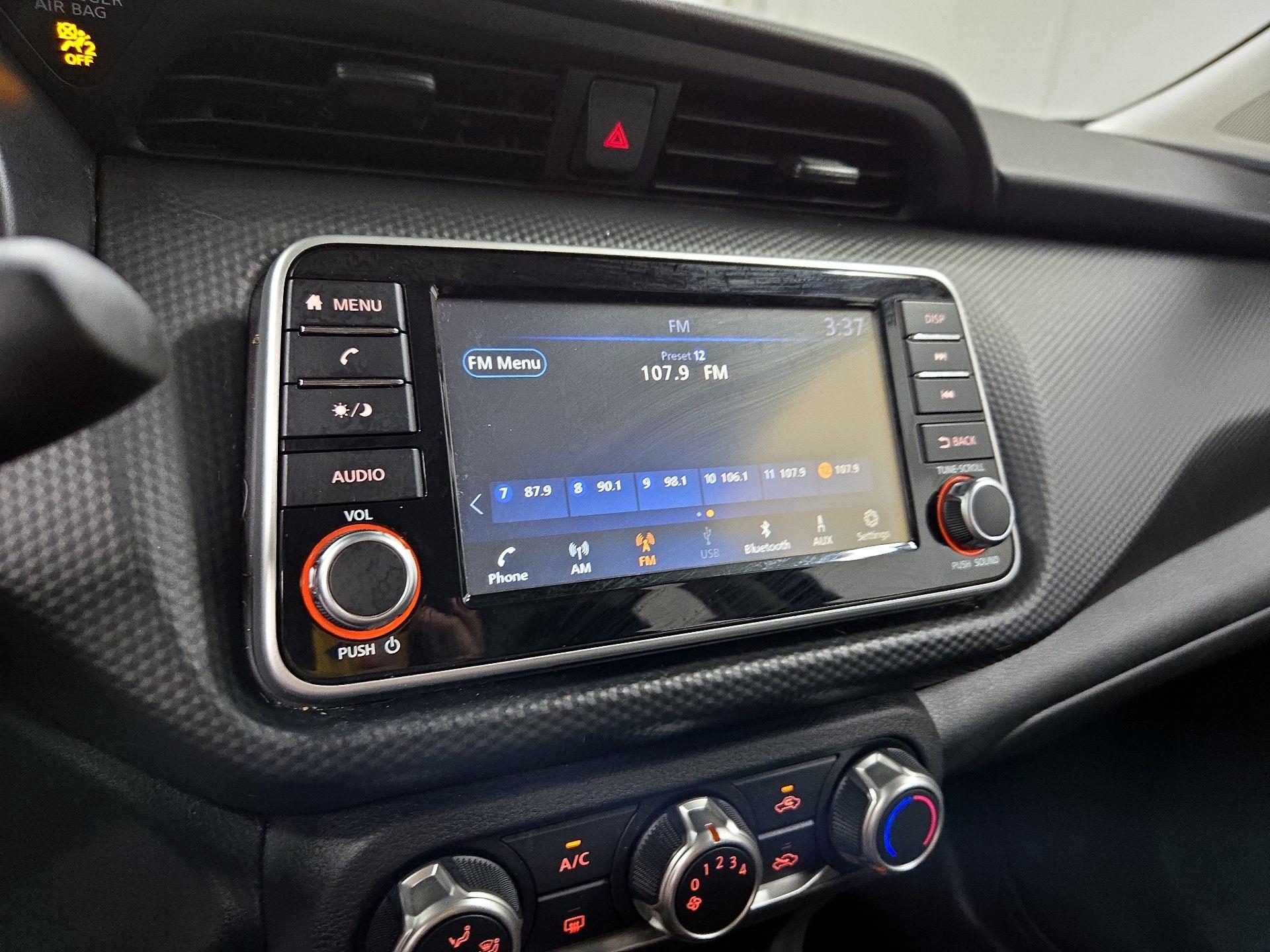Thumbnail: 2021 Nissan Kicks - 15
