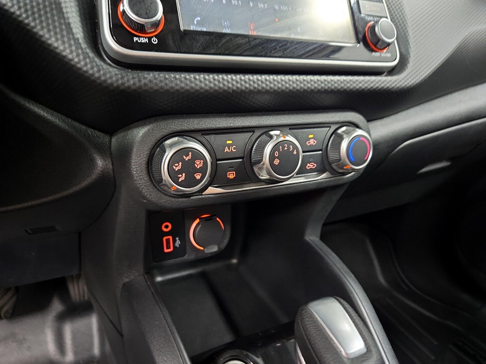 Thumbnail: 2021 Nissan Kicks - 16