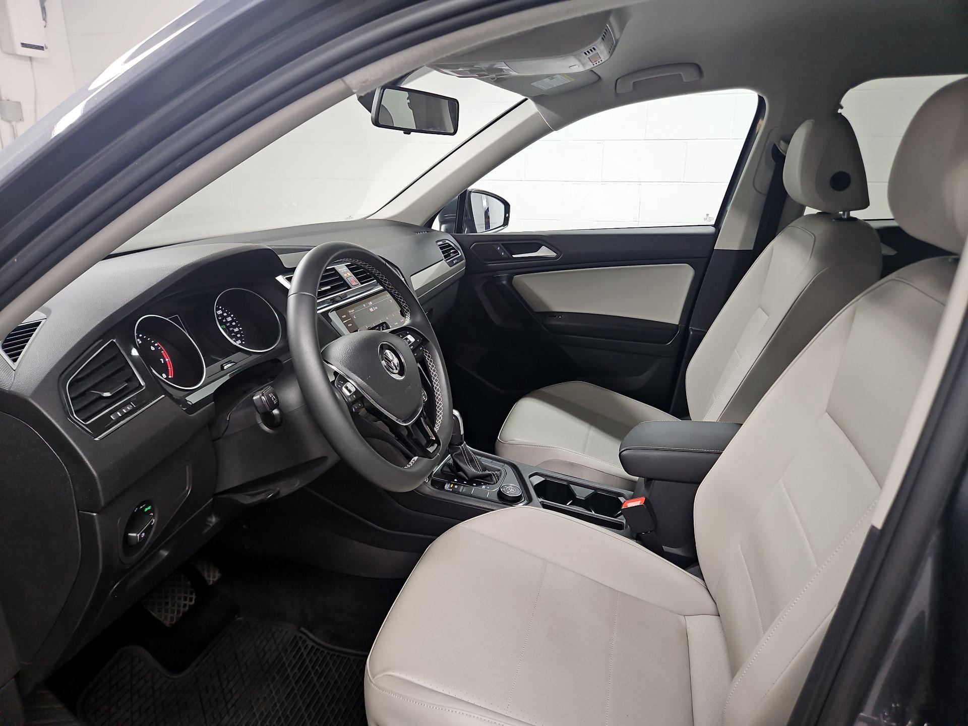 Thumbnail: 2021 Volkswagen Tiguan - 11