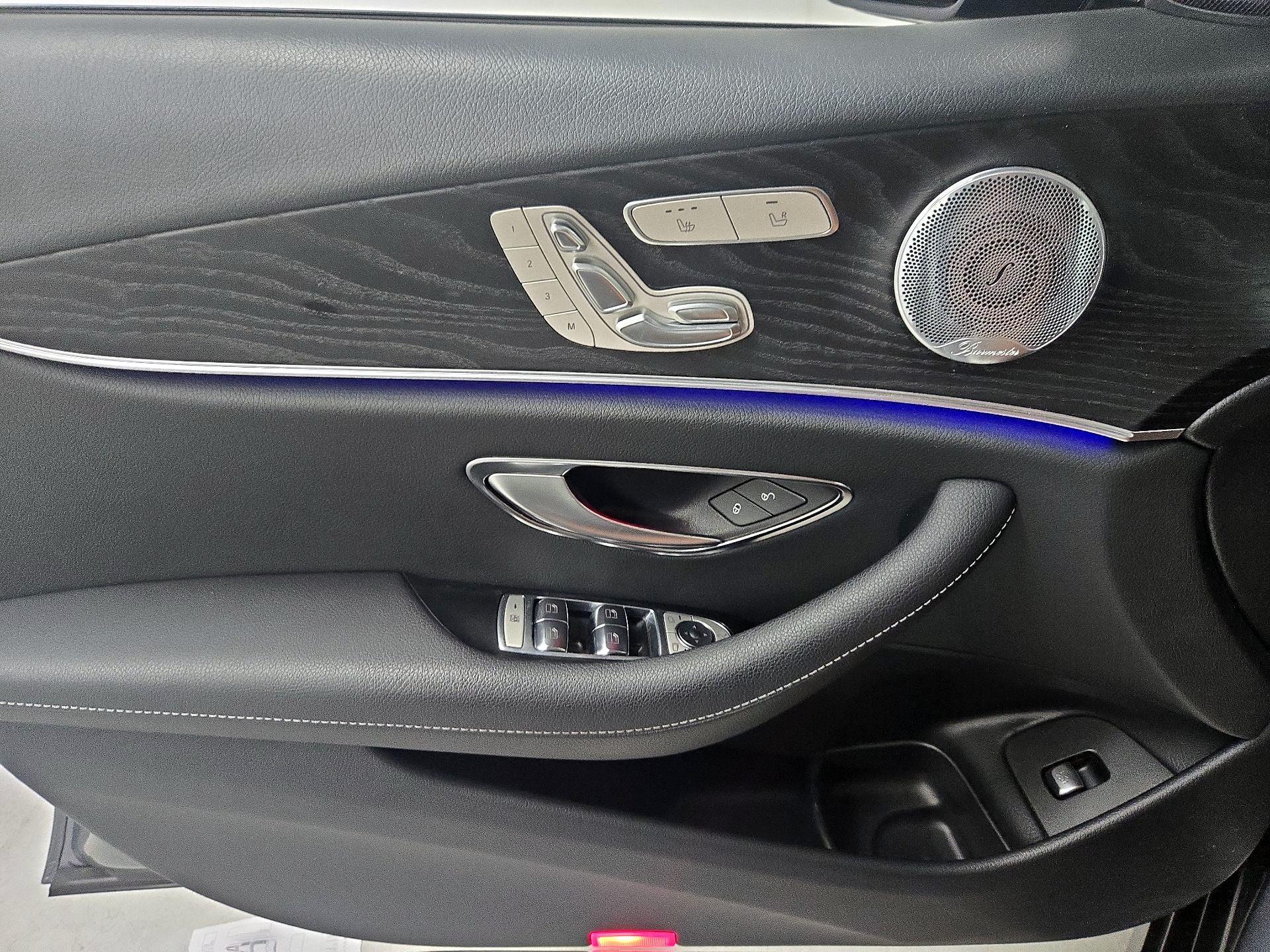 Thumbnail: 2020 Mercedes-Benz E-Class - 12