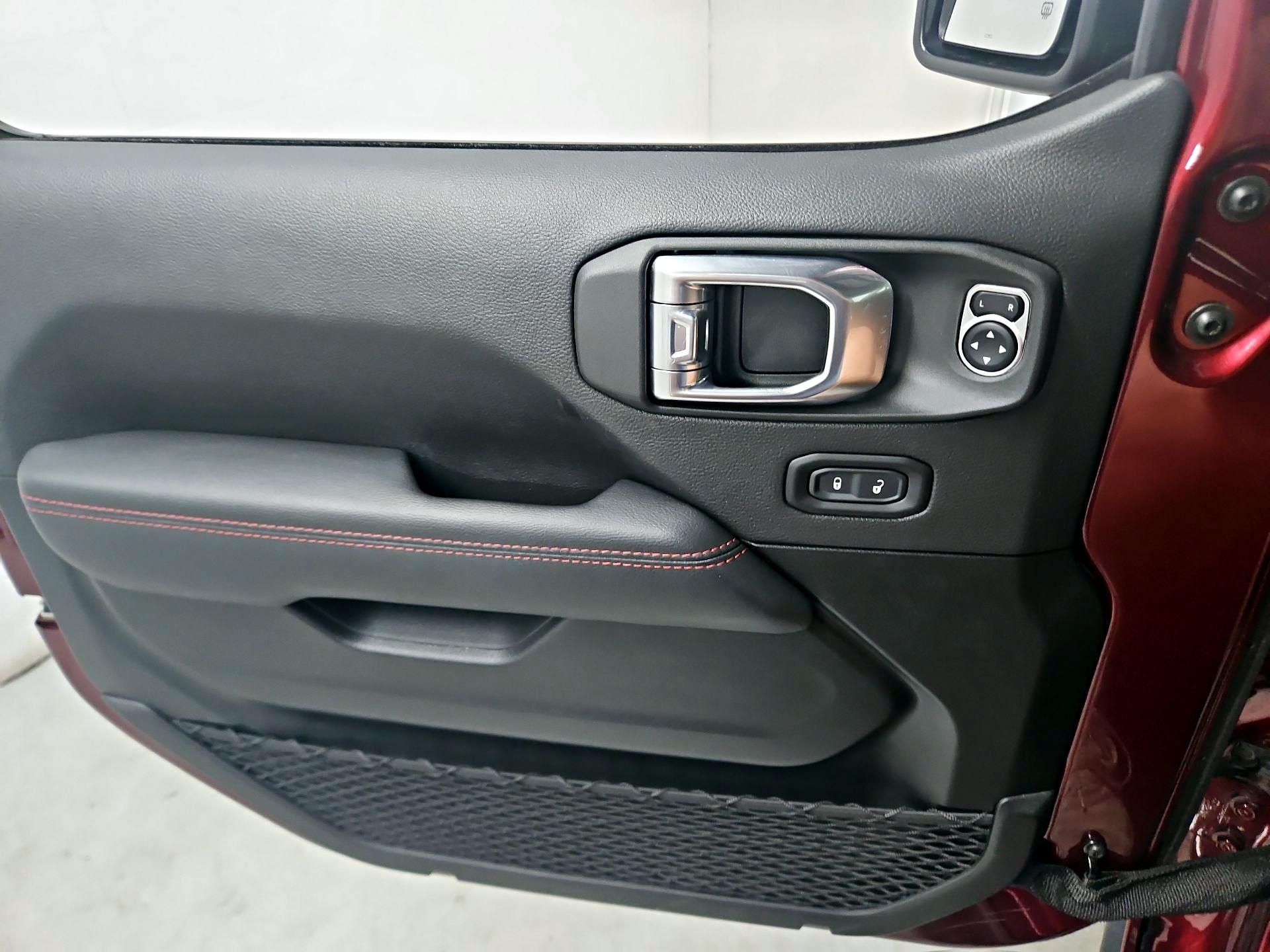 Thumbnail: 2022 Jeep Wrangler - 12